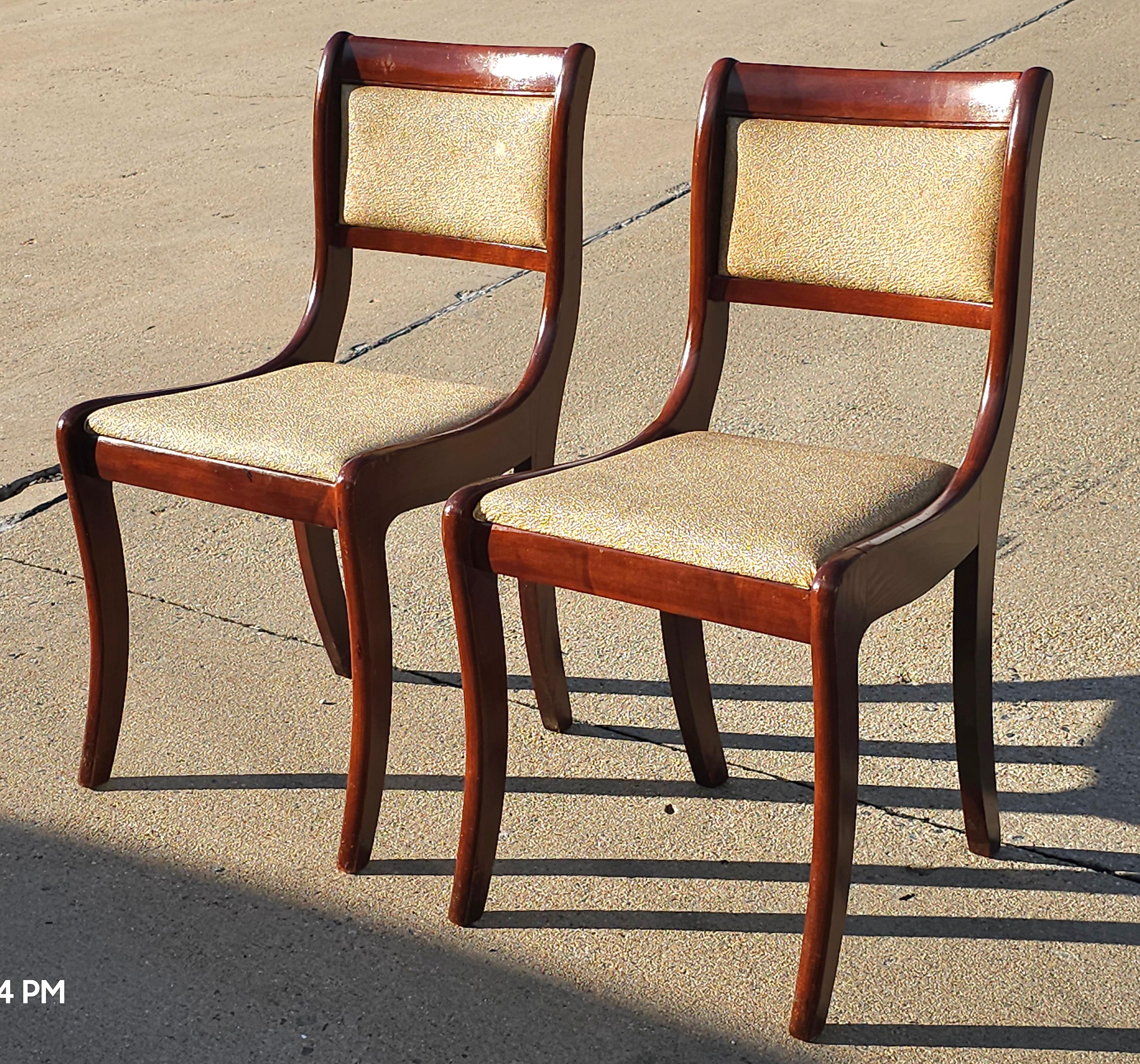 American Pair Tell City Chair Co. Duncan Phyfe Mahogany and Vinyl Upholstered Side Chairs For Sale