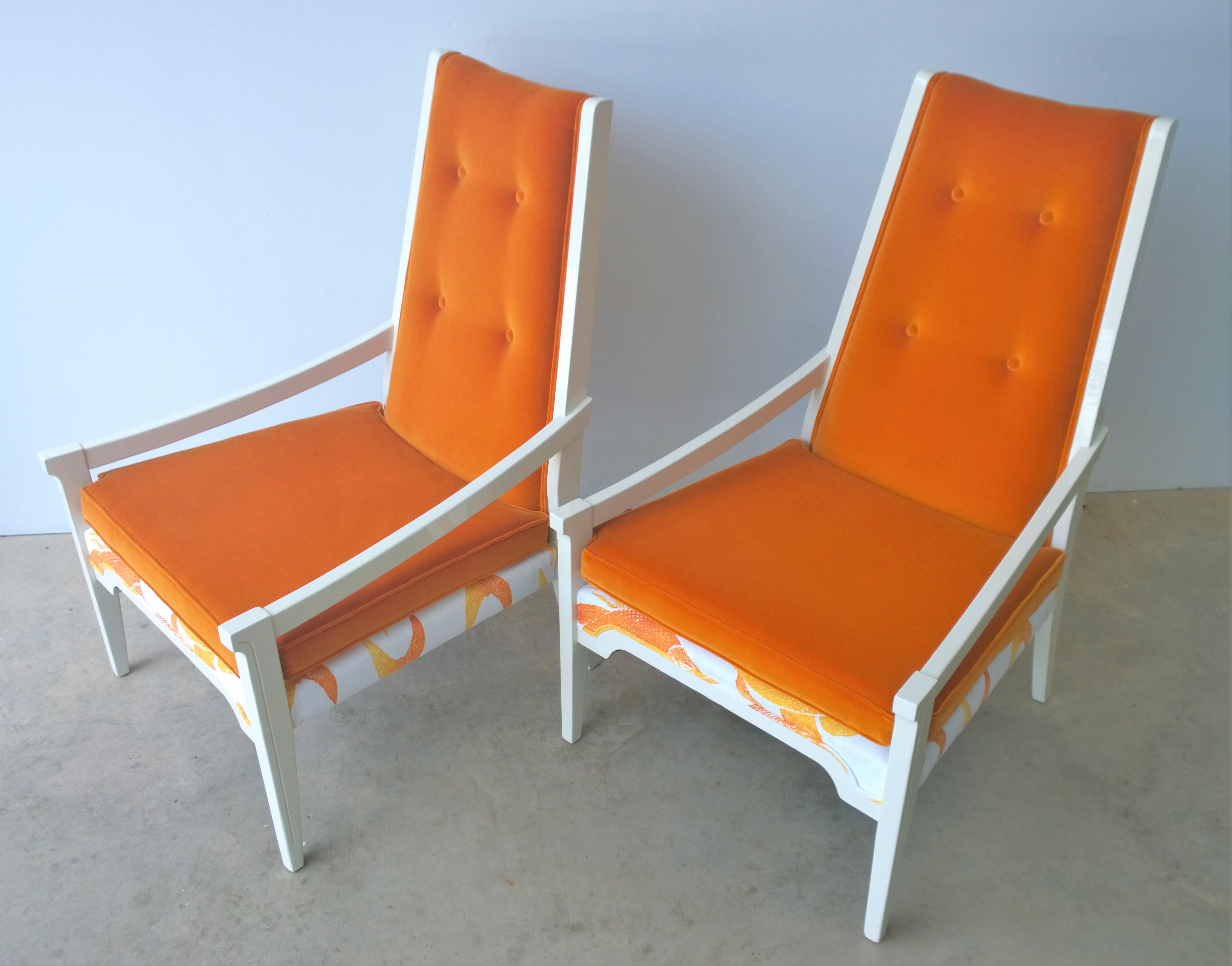 T.H. Robsjohn-Gibbings Style Orange Velvet & White Linen Arm Lounge Chairs, Pair For Sale 1