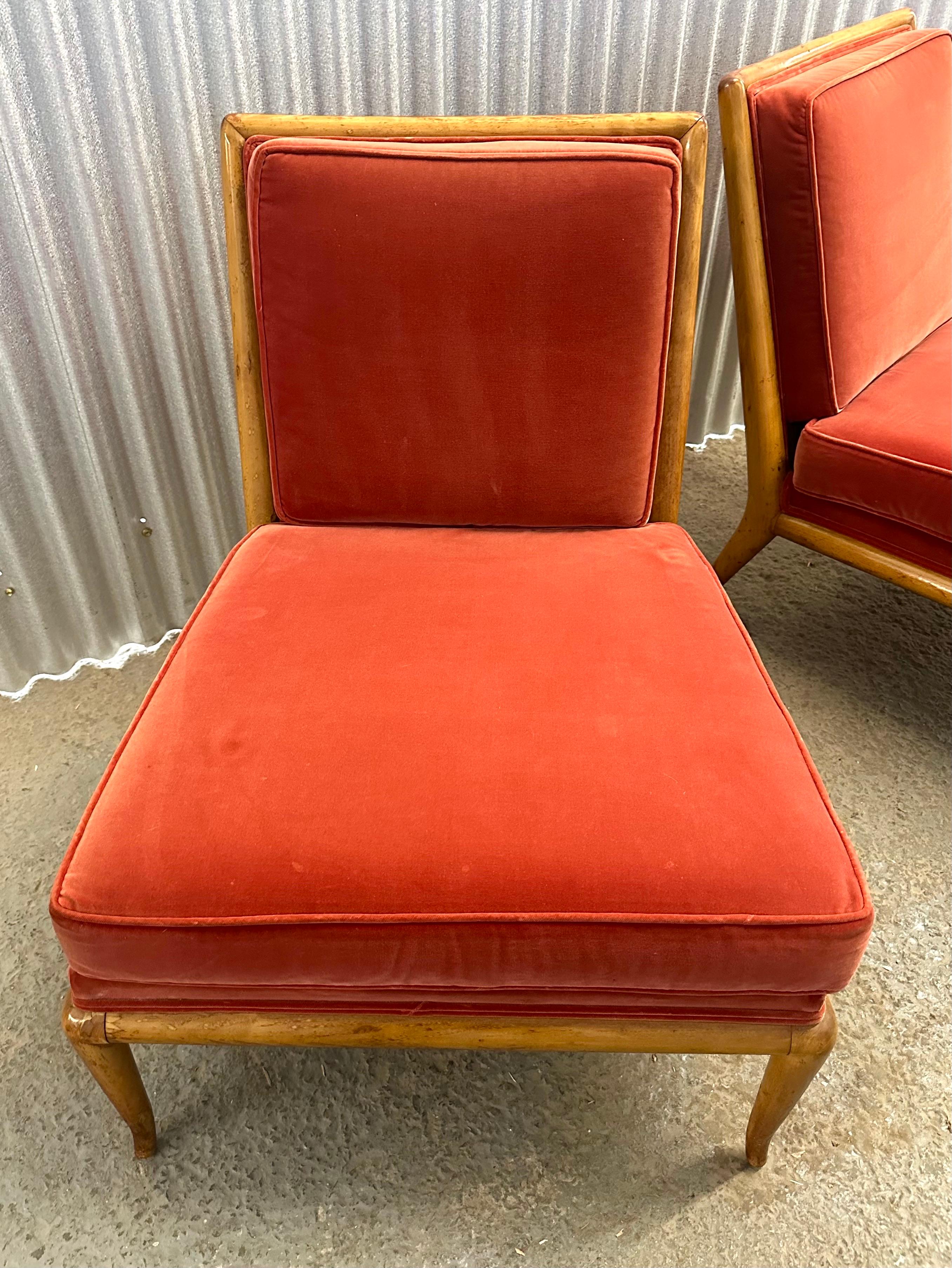 Pair T.H. Robsjohn-Gibbings Walnut Slipper Lounge Chairs In Good Condition For Sale In Brooklyn, NY