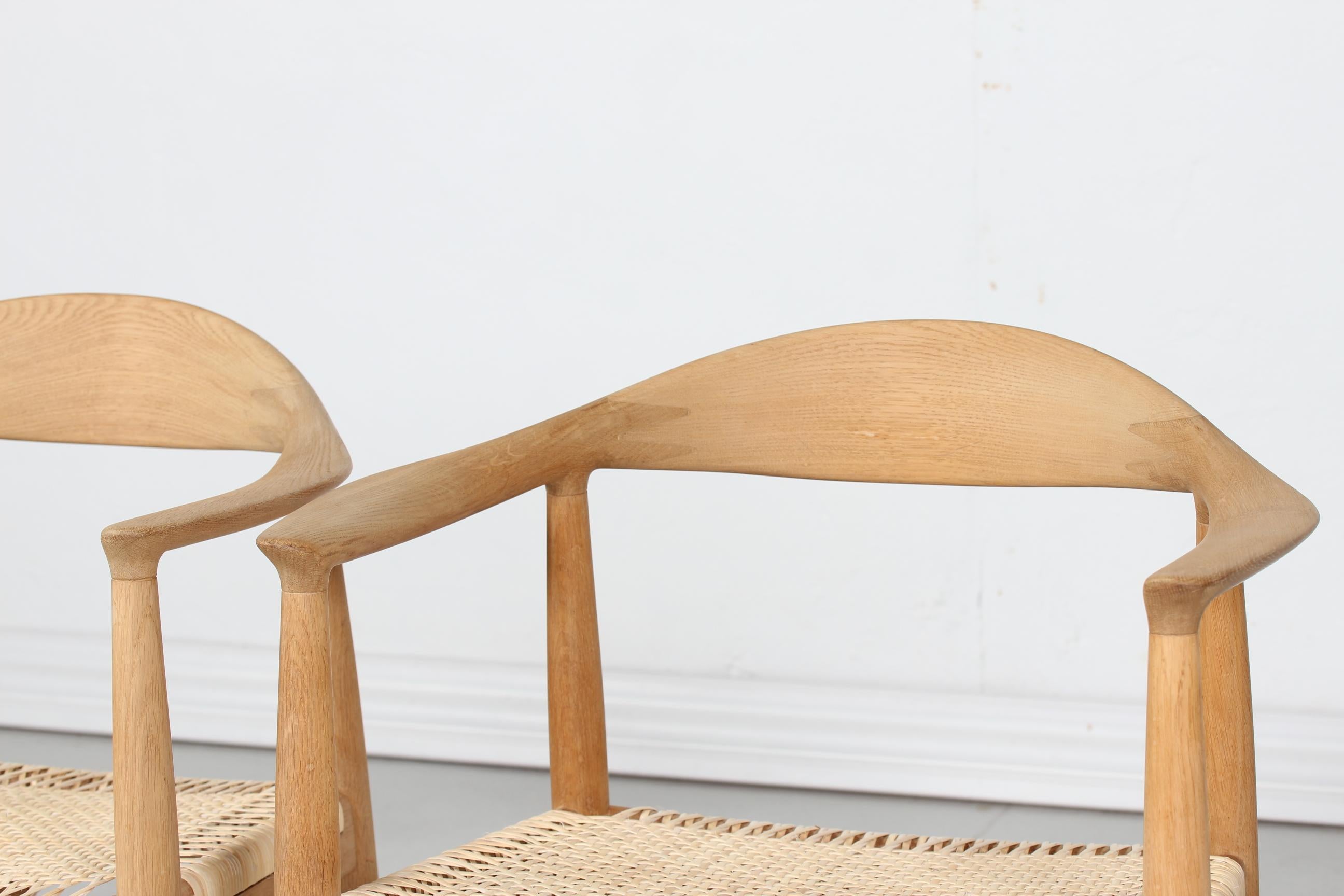 Paire de chaises de Hans J Wegner 503 en chêne et en rotin fabriquées par Johannes Hansen:: années 1960 Bon état à Aarhus C, DK