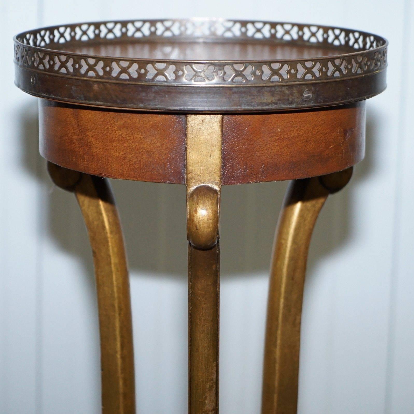Theodore Alexander Three-Tiered Lamp Wine Side End Tables Jardiniere Stands Pair In Good Condition In West Sussex, Pulborough