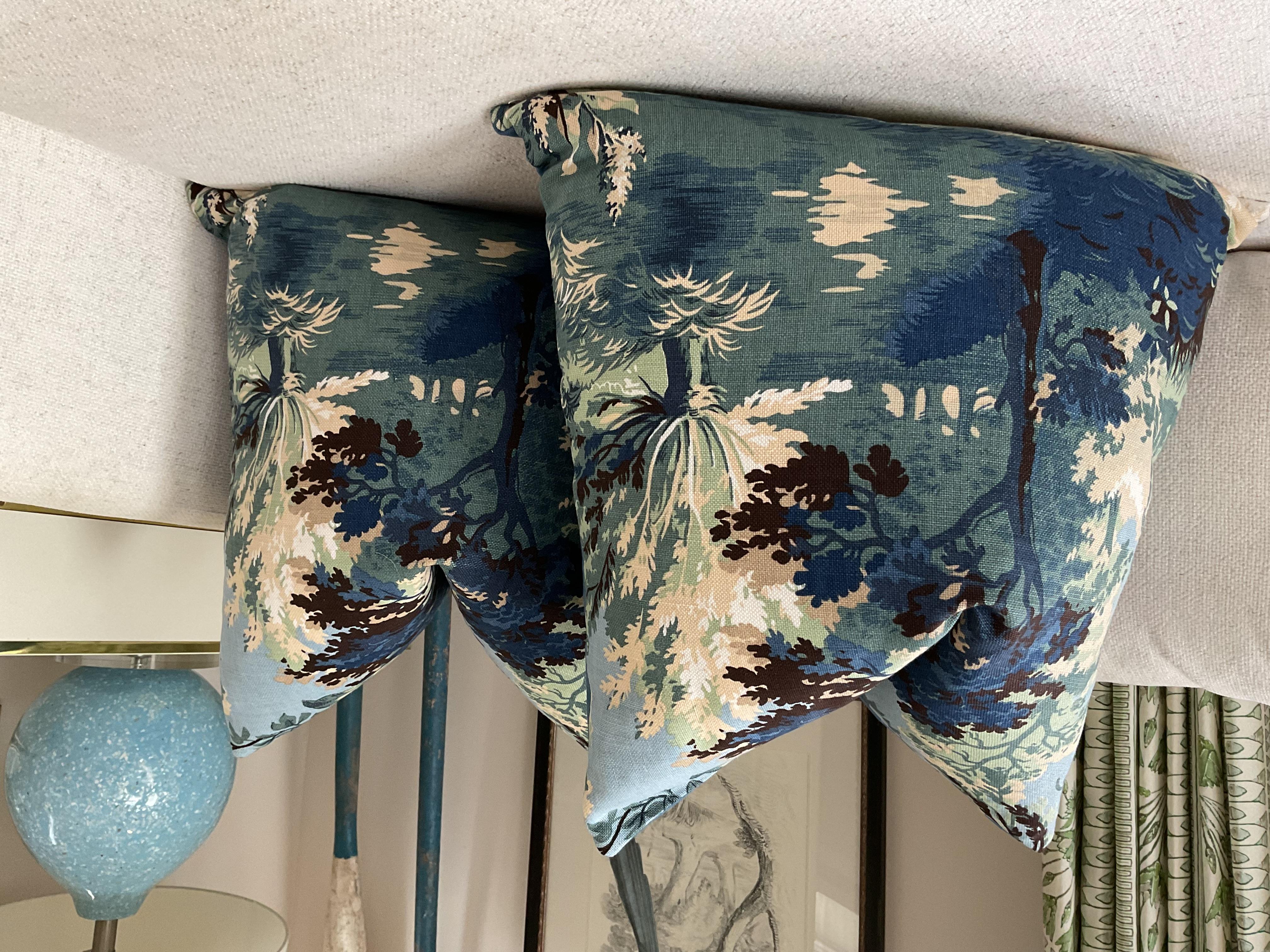American PAIR Thibaut “Lincoln Toile” in navy and teal 22” down filled pillows For Sale