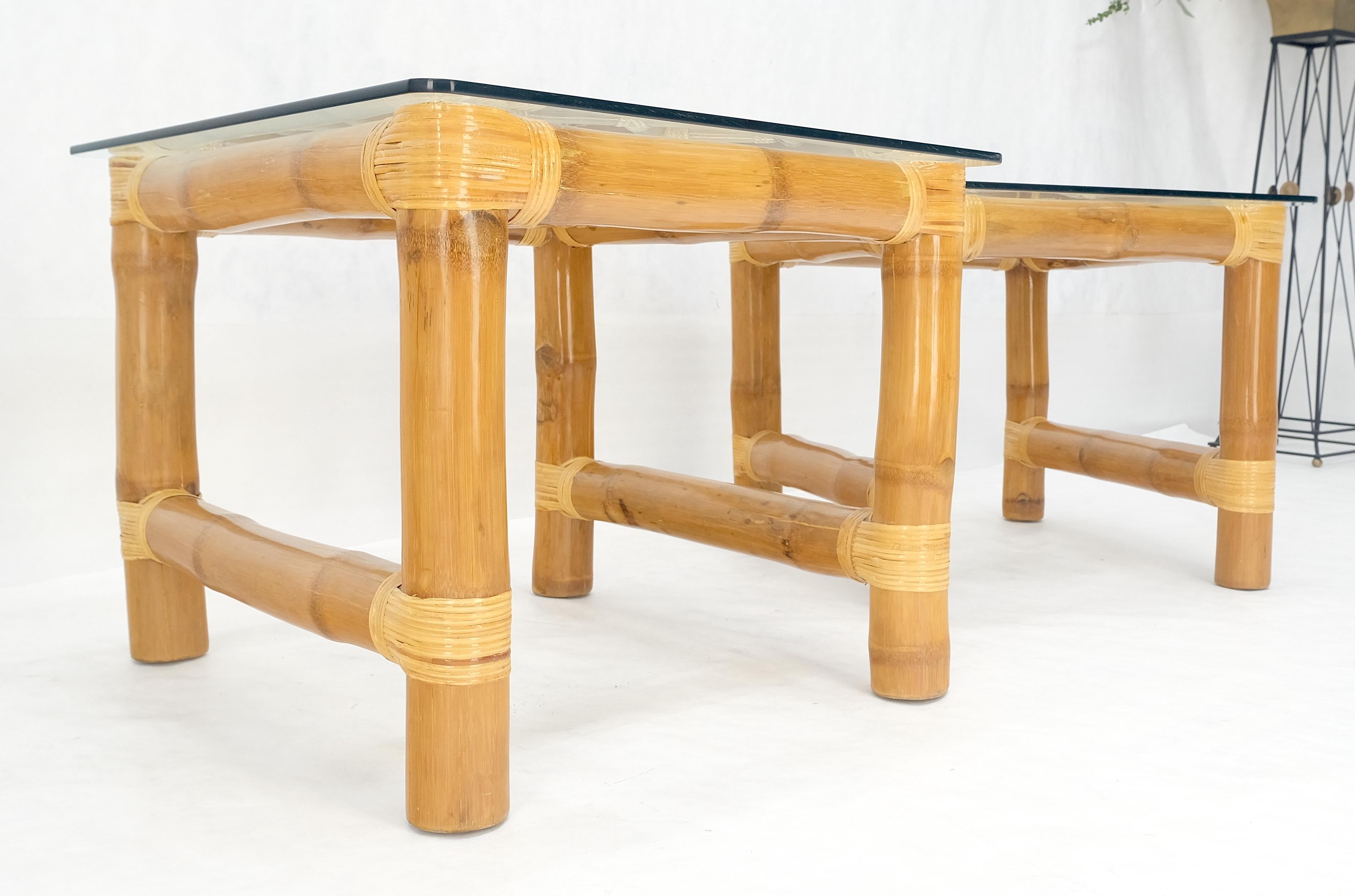 Paire de tables d'appoint en bambou épais avec plateau en verre rectangulaire MINT en vente 4