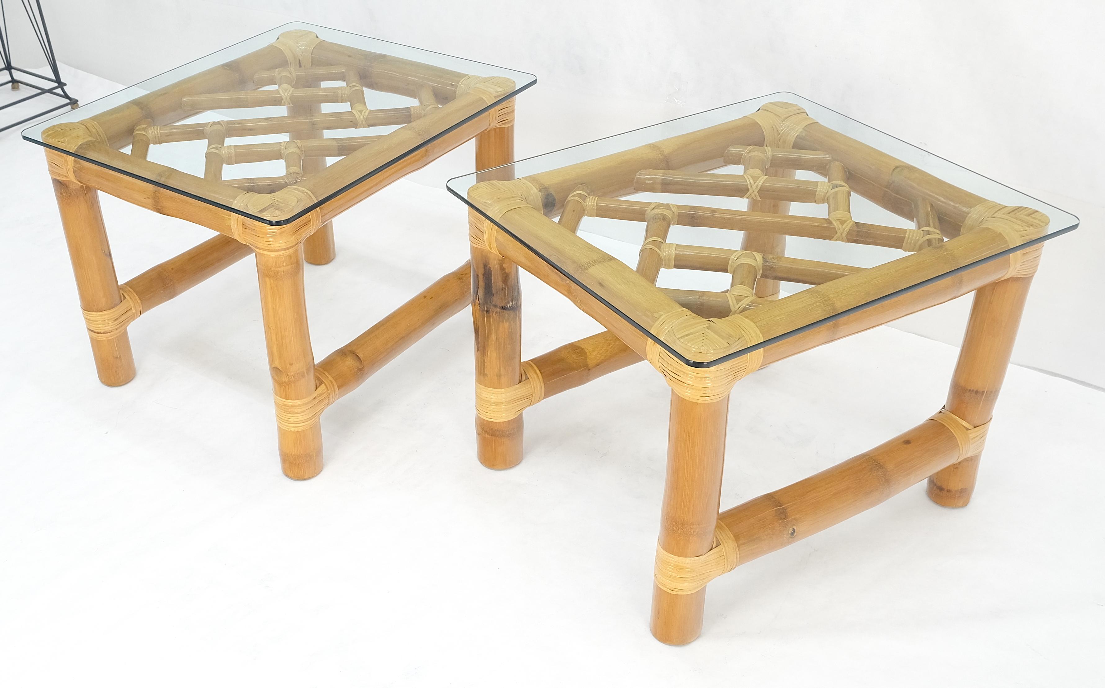 Paire de tables d'appoint en bambou épais avec plateau en verre rectangulaire MINT en vente 10
