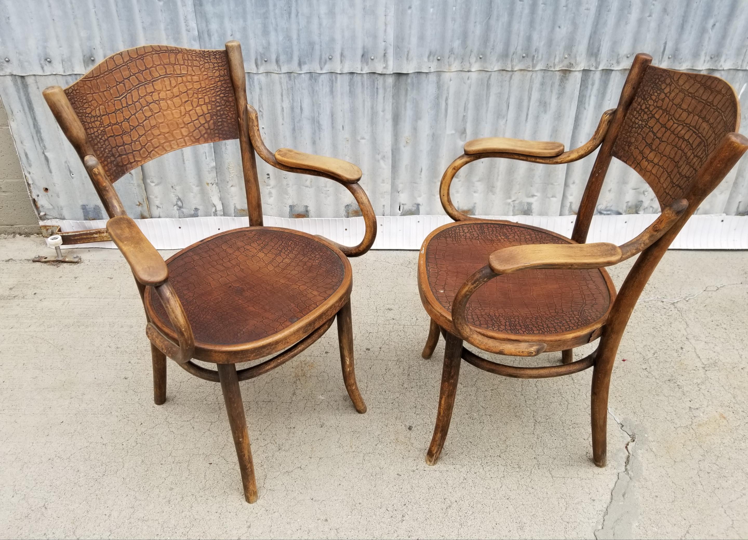 Pair of Thonet Bentwood Chairs Early 20th Century 5