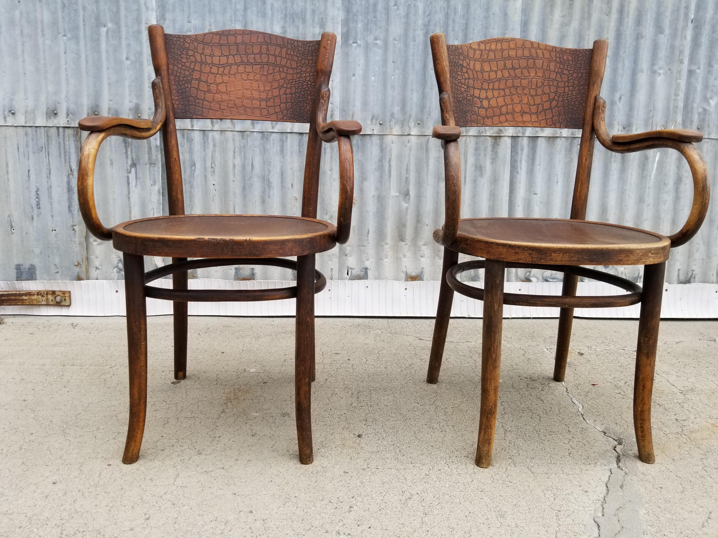 Pair of Thonet Bentwood Chairs Early 20th Century In Fair Condition In Fulton, CA