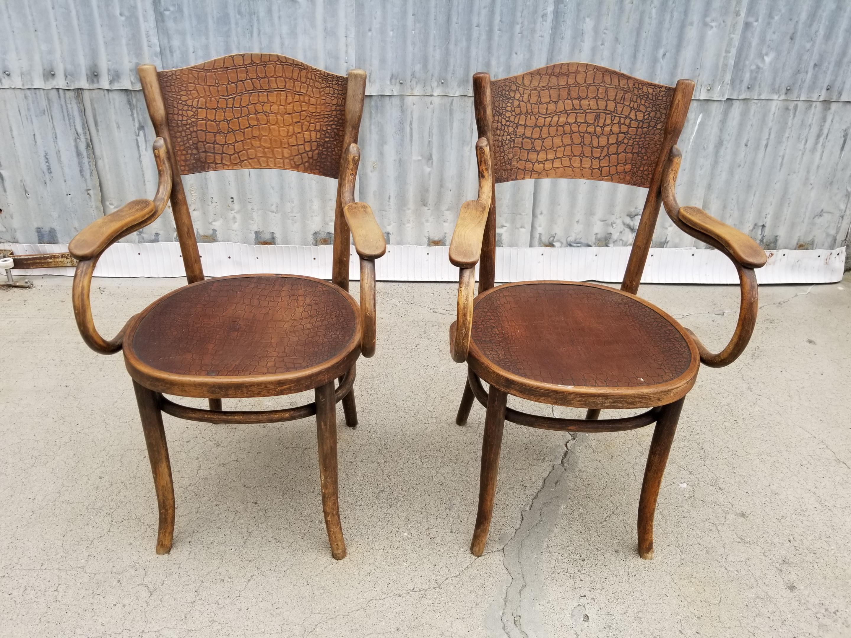 Pair of Thonet Bentwood Chairs, Early 20th Century 1