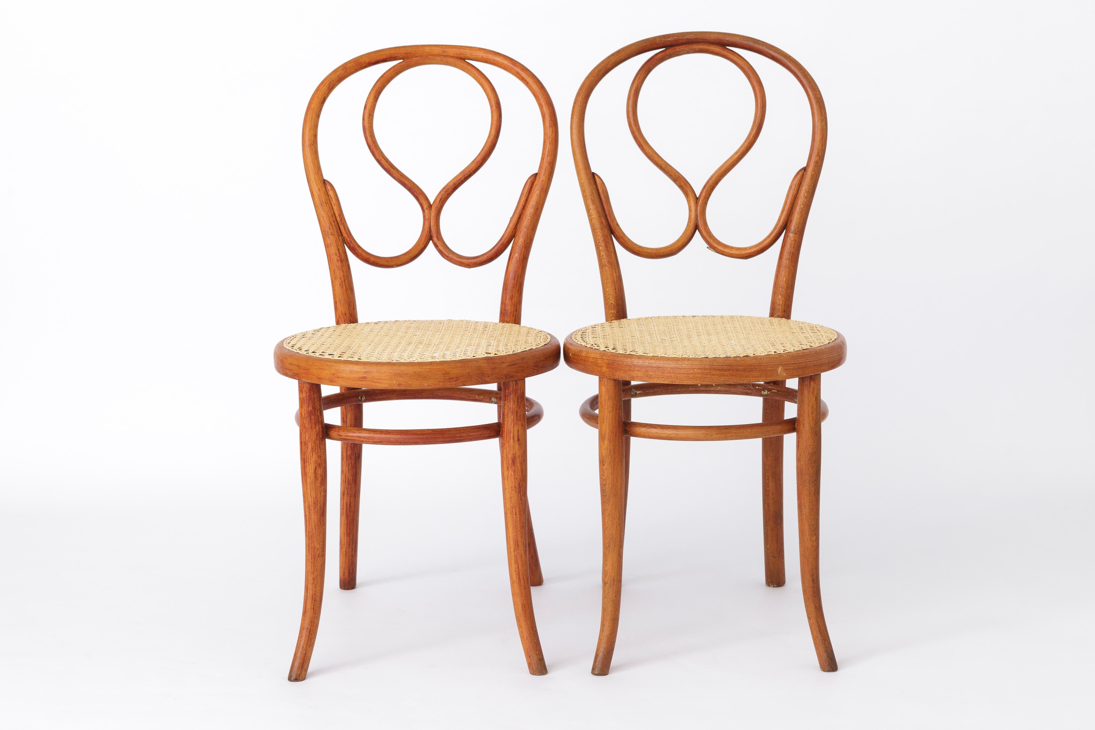 Polished Pair Thonet Cafe-Chairs approx. 1880s - Bentwood, Cane seat weaving
