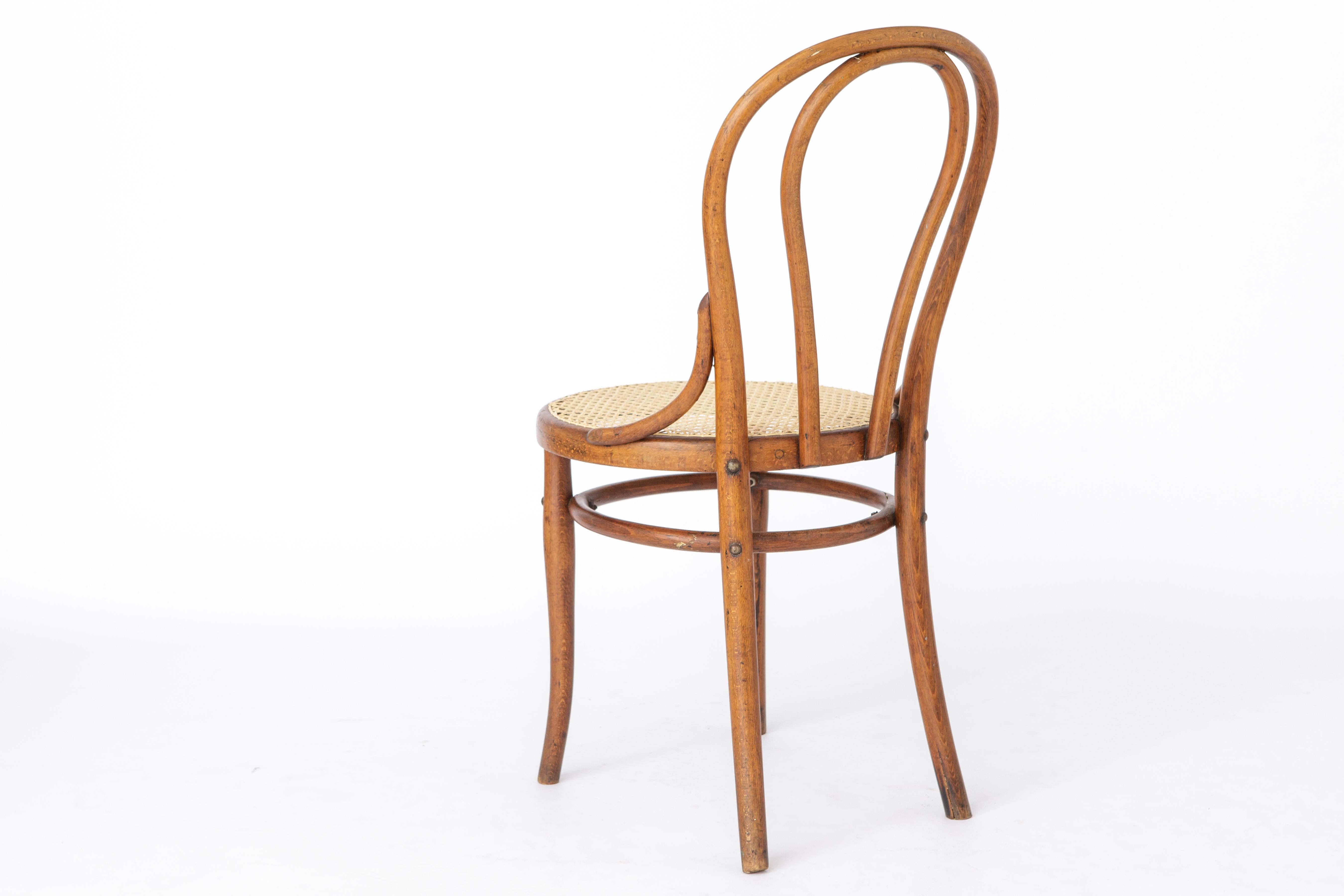 Pair Thonet chairs 1920s-1940s Bentwood Viennese weaving For Sale 1