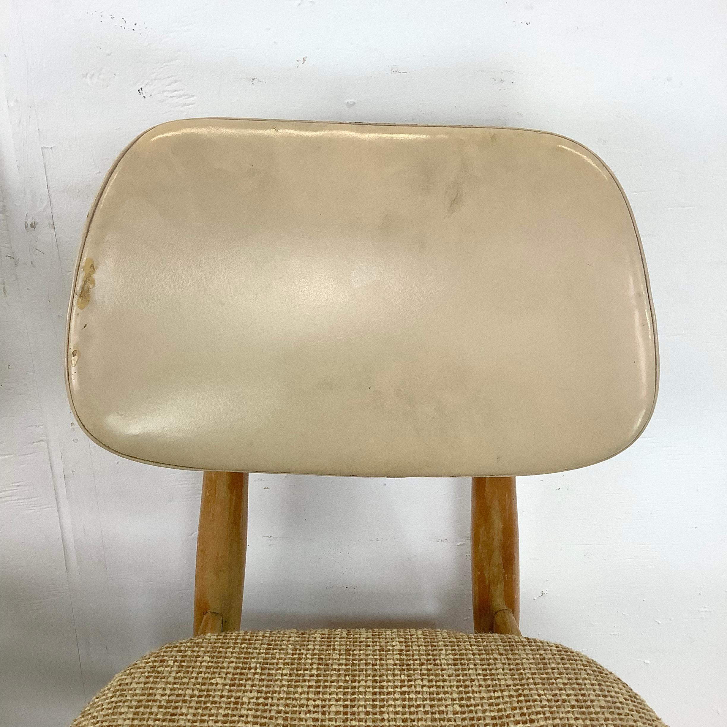 Paire de chaises d'appoint de style Thonet du milieu du siècle dernier en vente 9