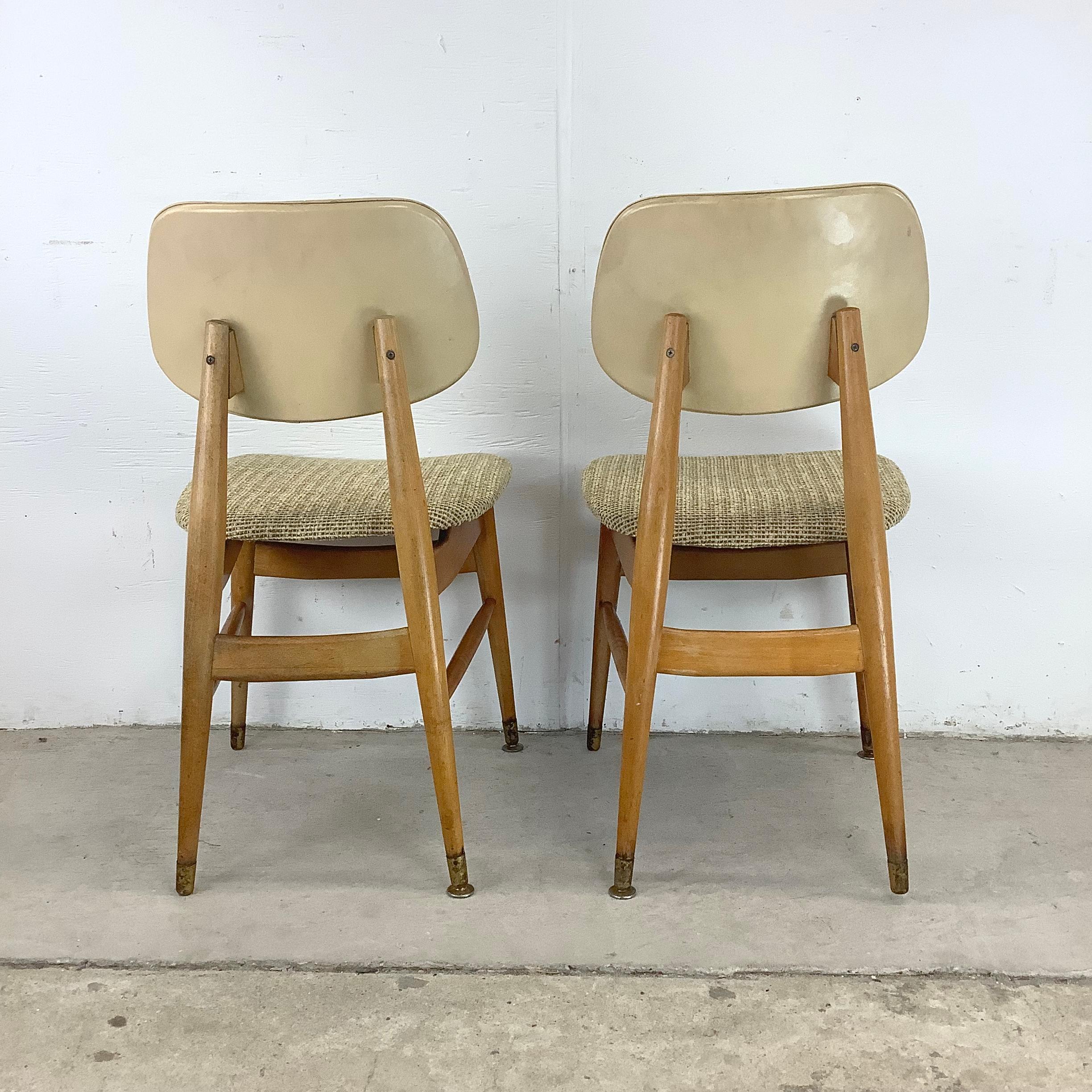 Tissu d'ameublement Paire de chaises d'appoint de style Thonet du milieu du siècle dernier en vente
