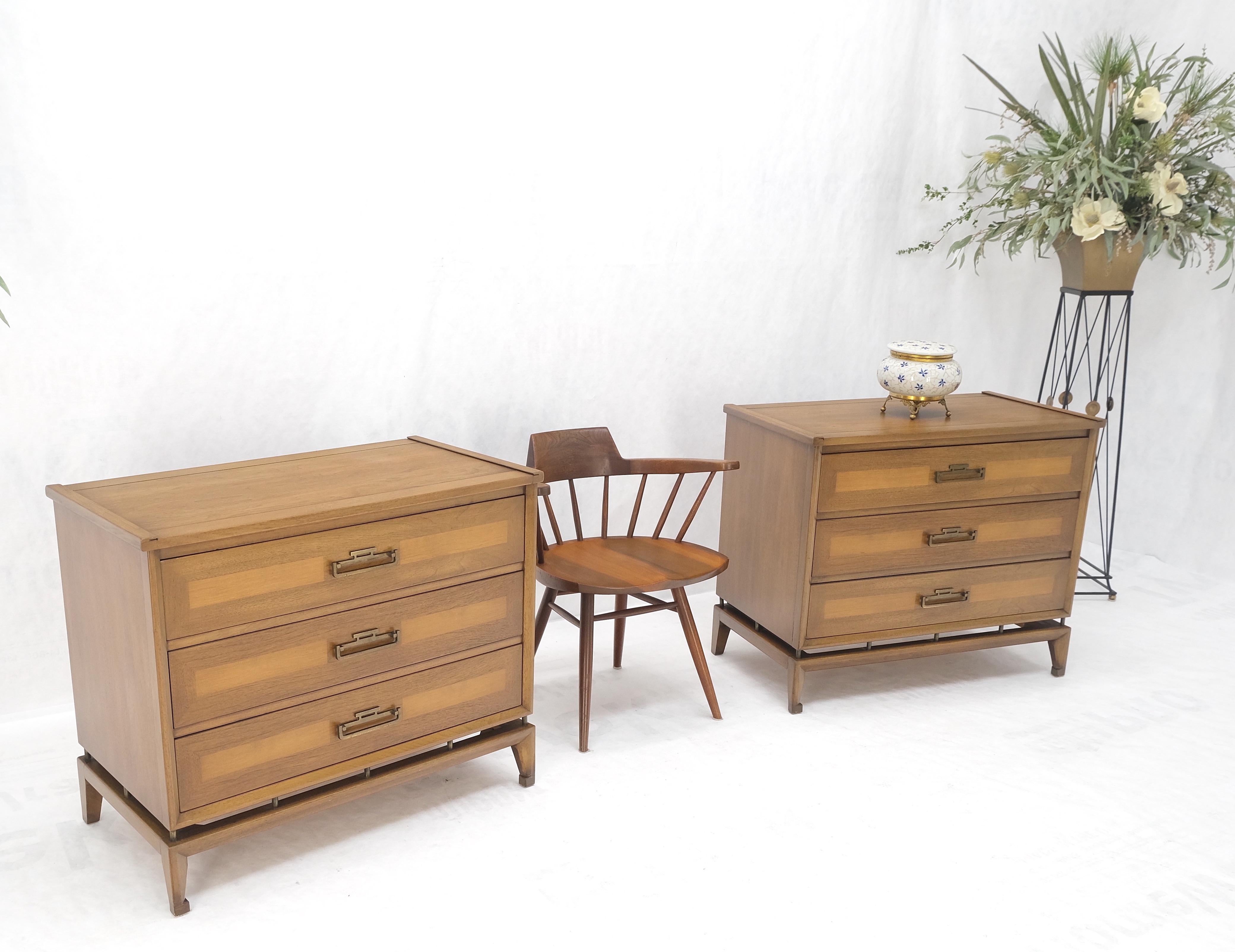 Pair Three Drawers Light Walnut Banded Drawers Drop Pulls Bachelor Chests MINT! For Sale 4