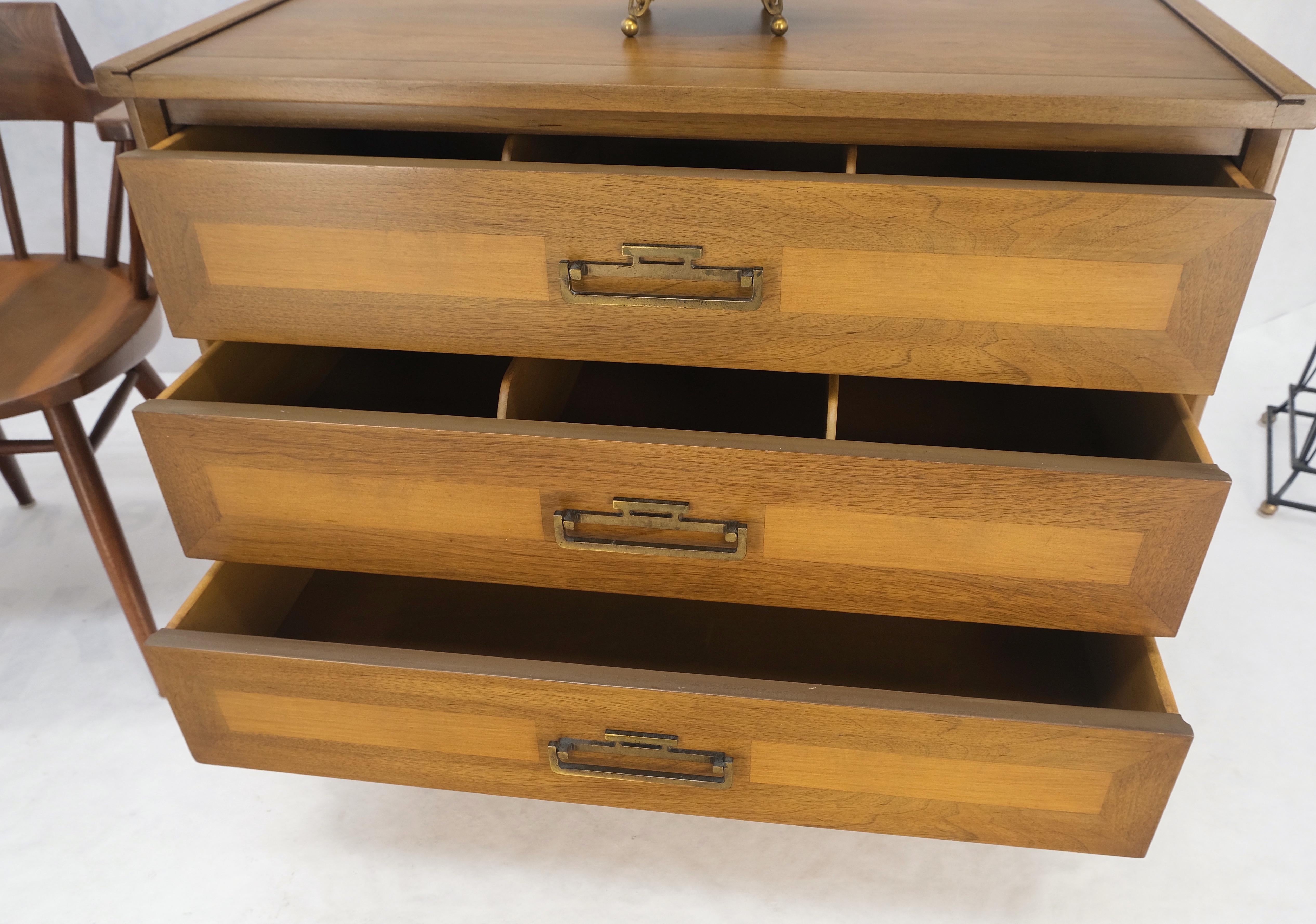 Pair Three Drawers Light Walnut Banded Drawers Drop Pulls Bachelor Chests MINT! In Good Condition For Sale In Rockaway, NJ