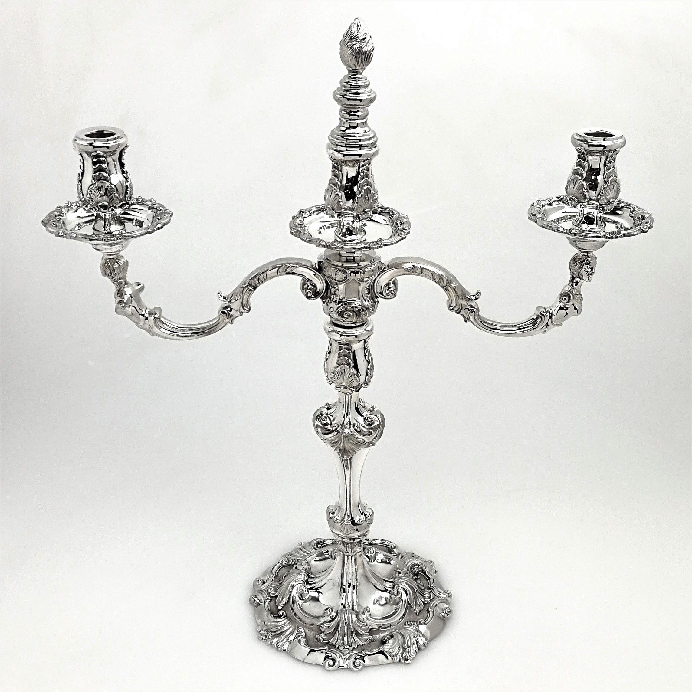 Pair Tiffany & Co Sterling Silver Candelabra Candlesticks English Hallmark 1956  In Good Condition In London, GB