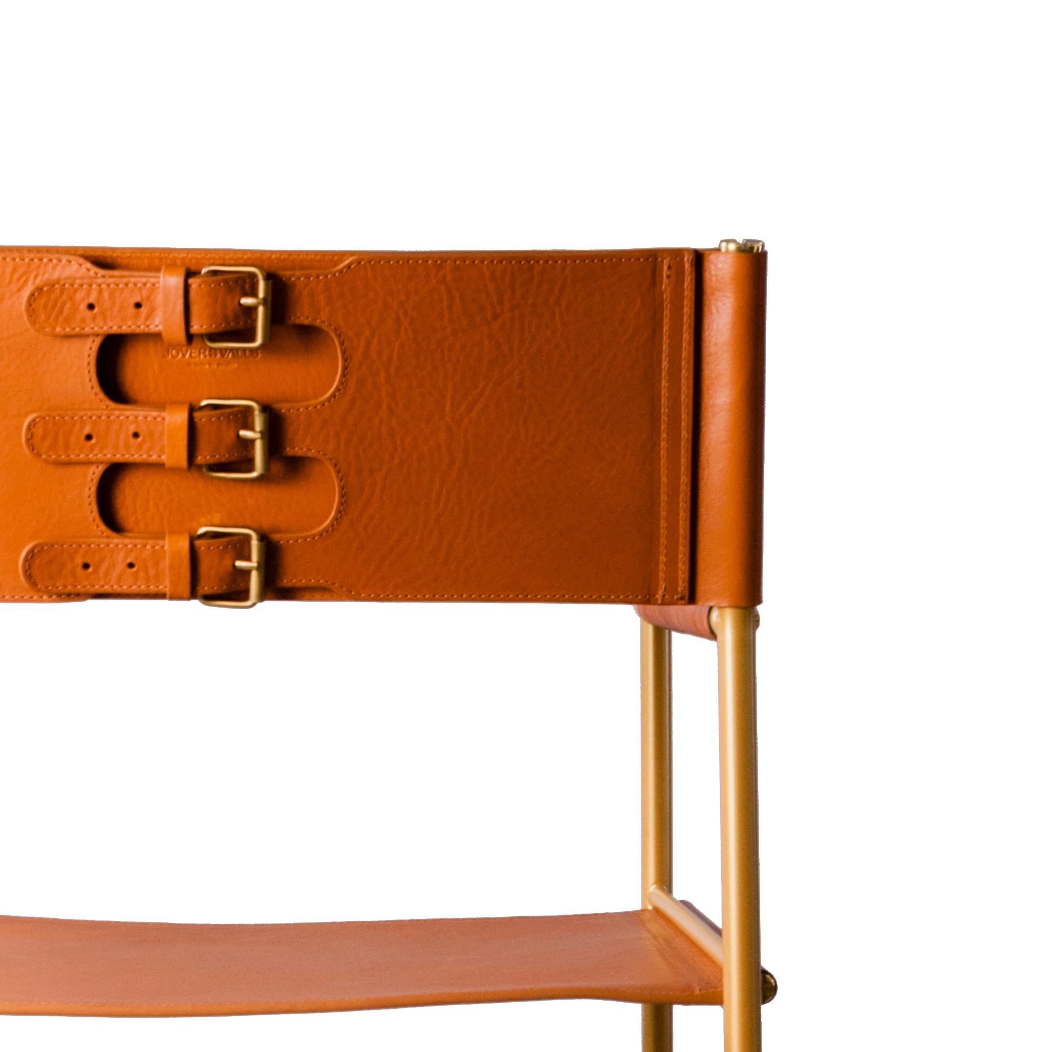Paar zeitloser handgefertigter zeitgenössischer Sessel aus natürlichem braunem Leder und schwarzem Metall im Angebot 12