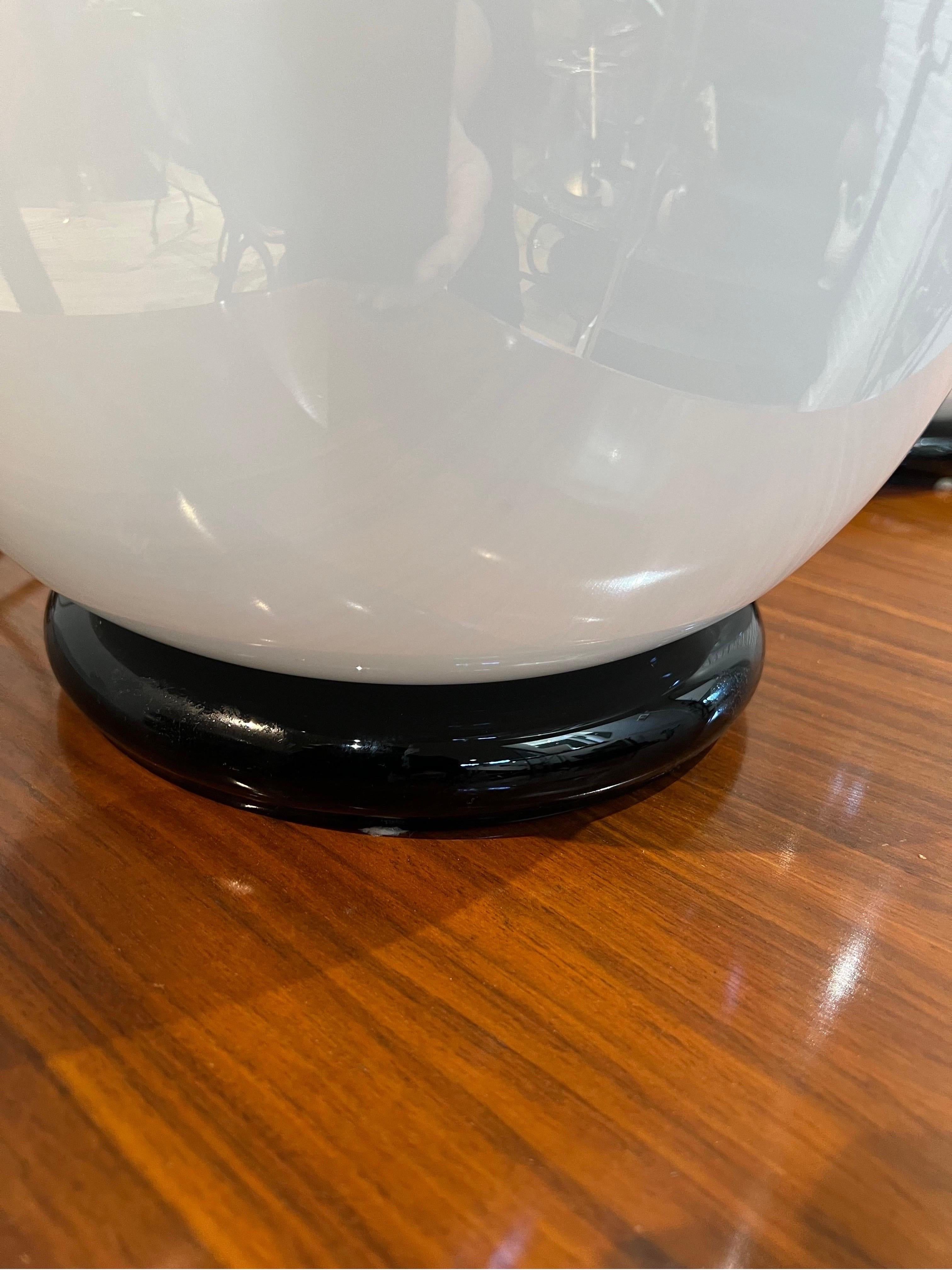 Hand-Crafted Pair Tomasso barbi white opaline murano glass table lamps