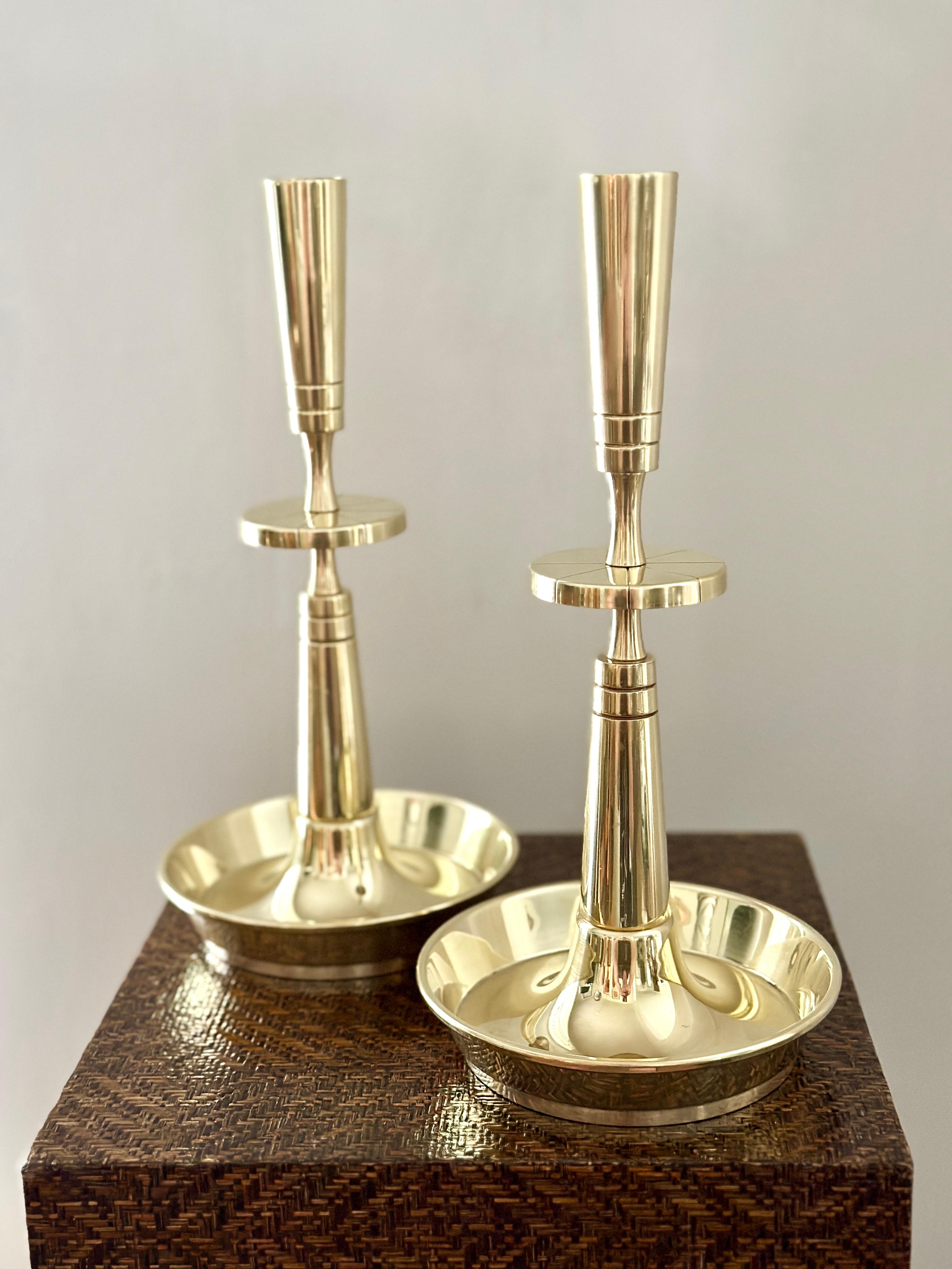 Mid-Century Modern Pair Tommi Parzinger Solid Brass Candlesticks For Dorlyn Silversmiths For Sale