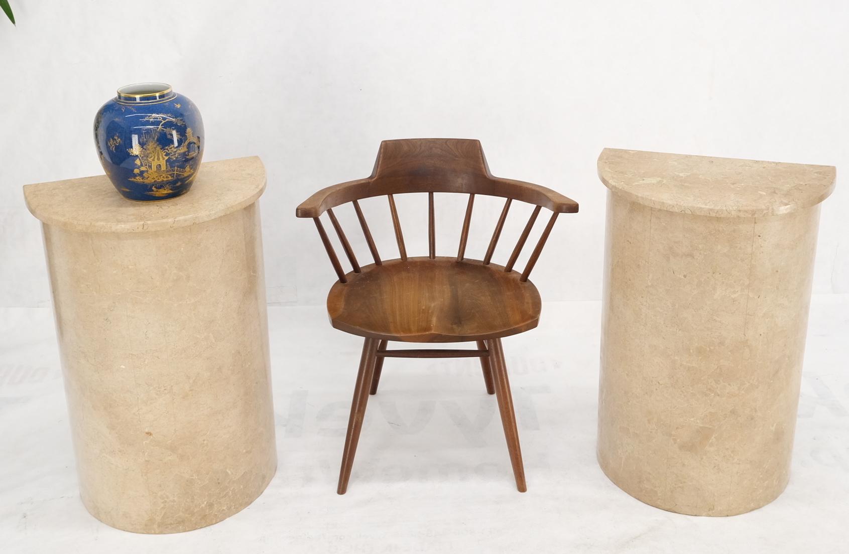 Pair travertine very fine half round pedestals console side lamp tables stands.
Fine craftsmanship work completed by precise connecting of multiple travertine stone strips to form a half round shape pedestal base.