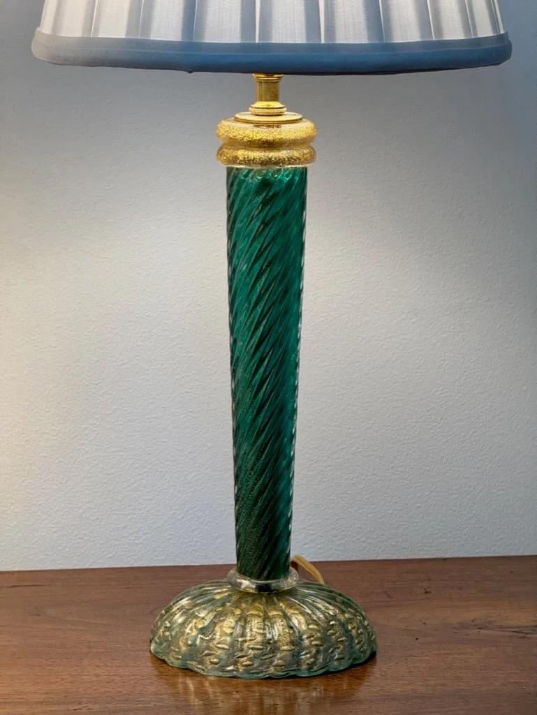 Pareja de lámparas giratorias de Murano verdes y doradas en Bueno estado para la venta en Charlottesville, VA