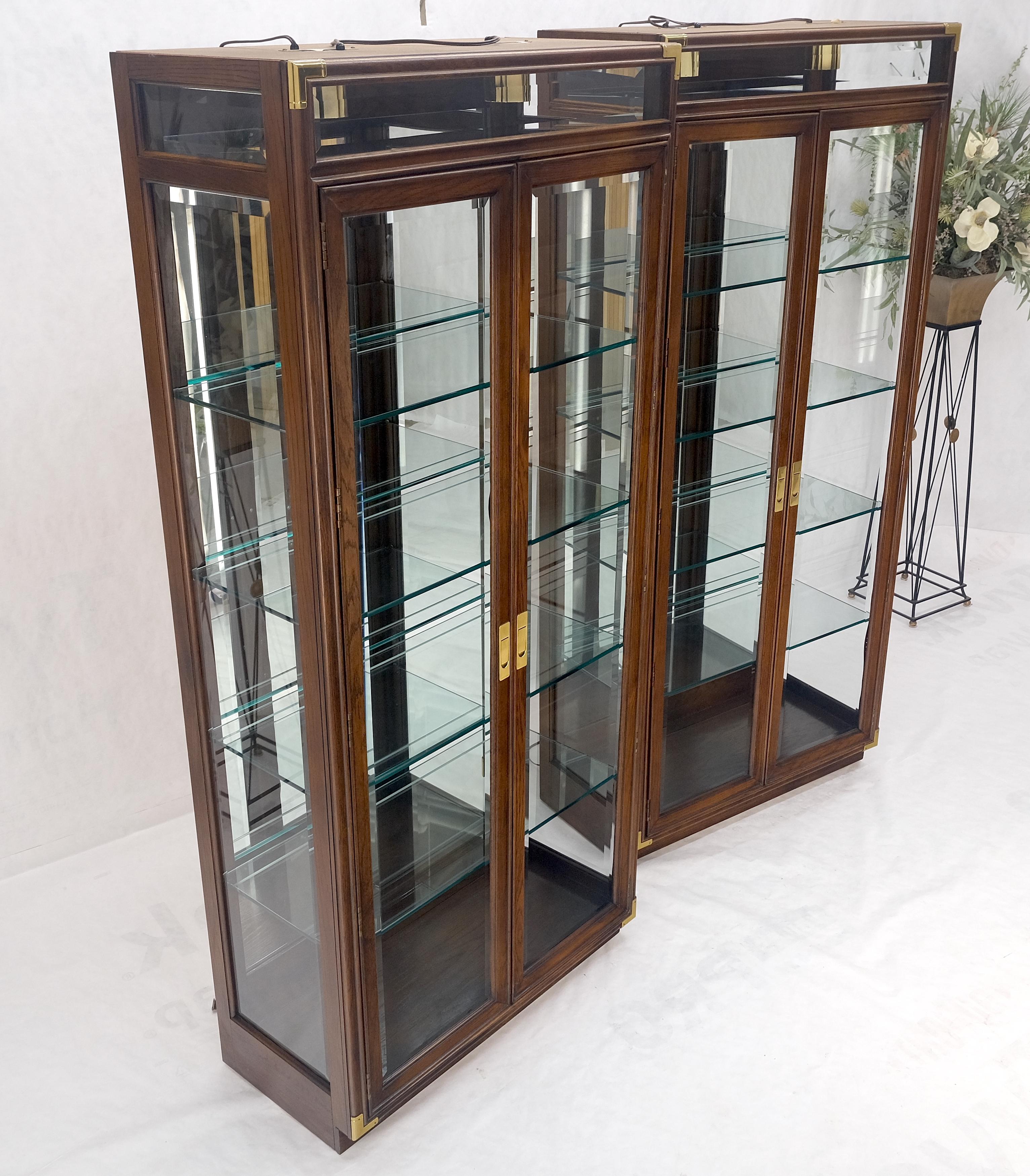 Pair Two Glass Doors Lighted Oak & Brass Glass Shelves Vitrines Display Cabinets In Good Condition For Sale In Rockaway, NJ
