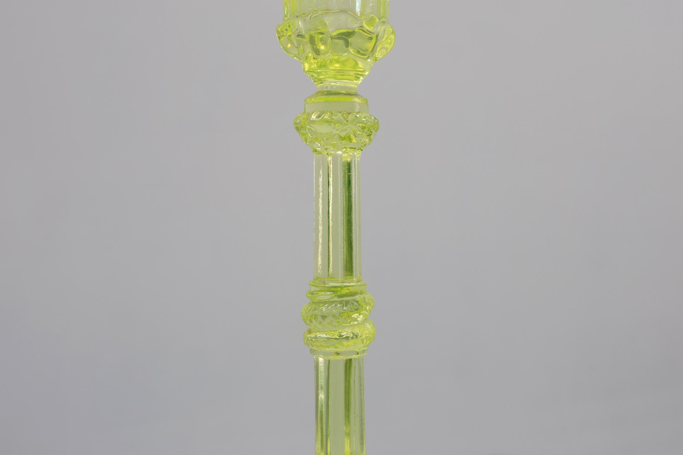 Pair Uranium or annagreen glass candlesticks by Vallerysthal & Portieux, France In Good Condition For Sale In Meulebeke, BE