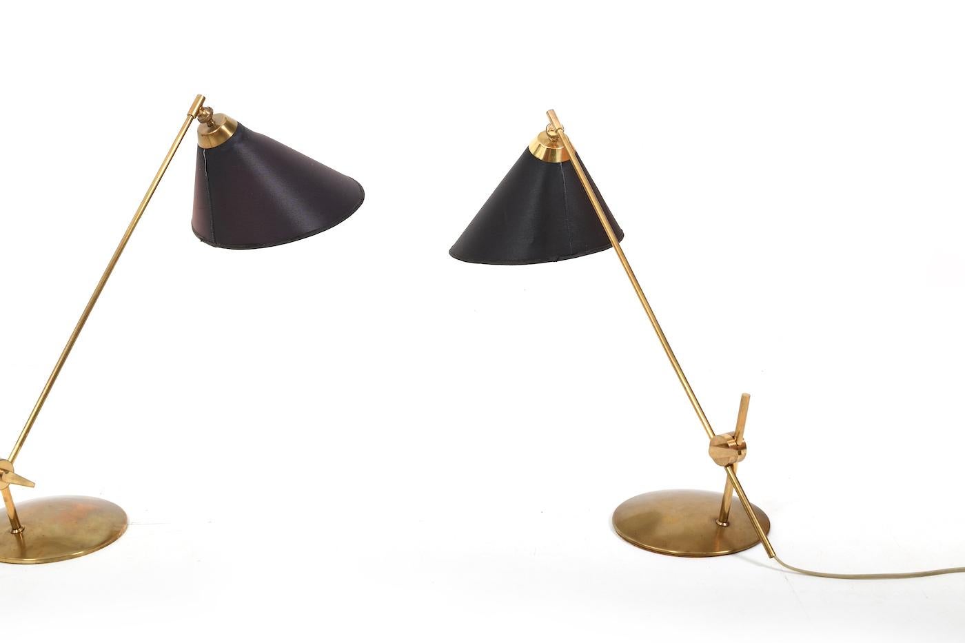 Danois Paire de lampes de bureau Valentiner en laiton par Th. Valentiner 1950s en vente