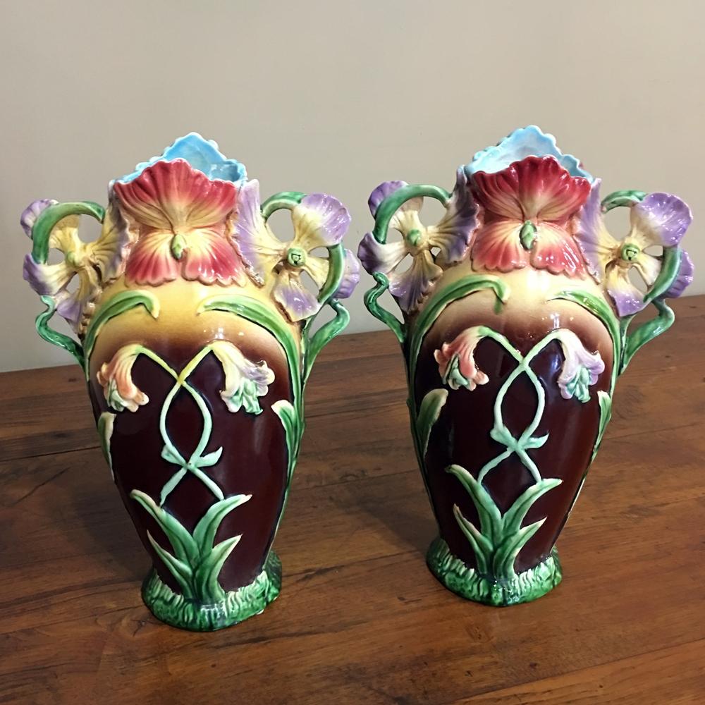 This stunning pair of French Art Nouveau Barbotine vases exhibit vivid coloration and are in excellent condition, ready to add a special touch to your collection, and brighten up the room in the process! In a splendid tribute to one of the most