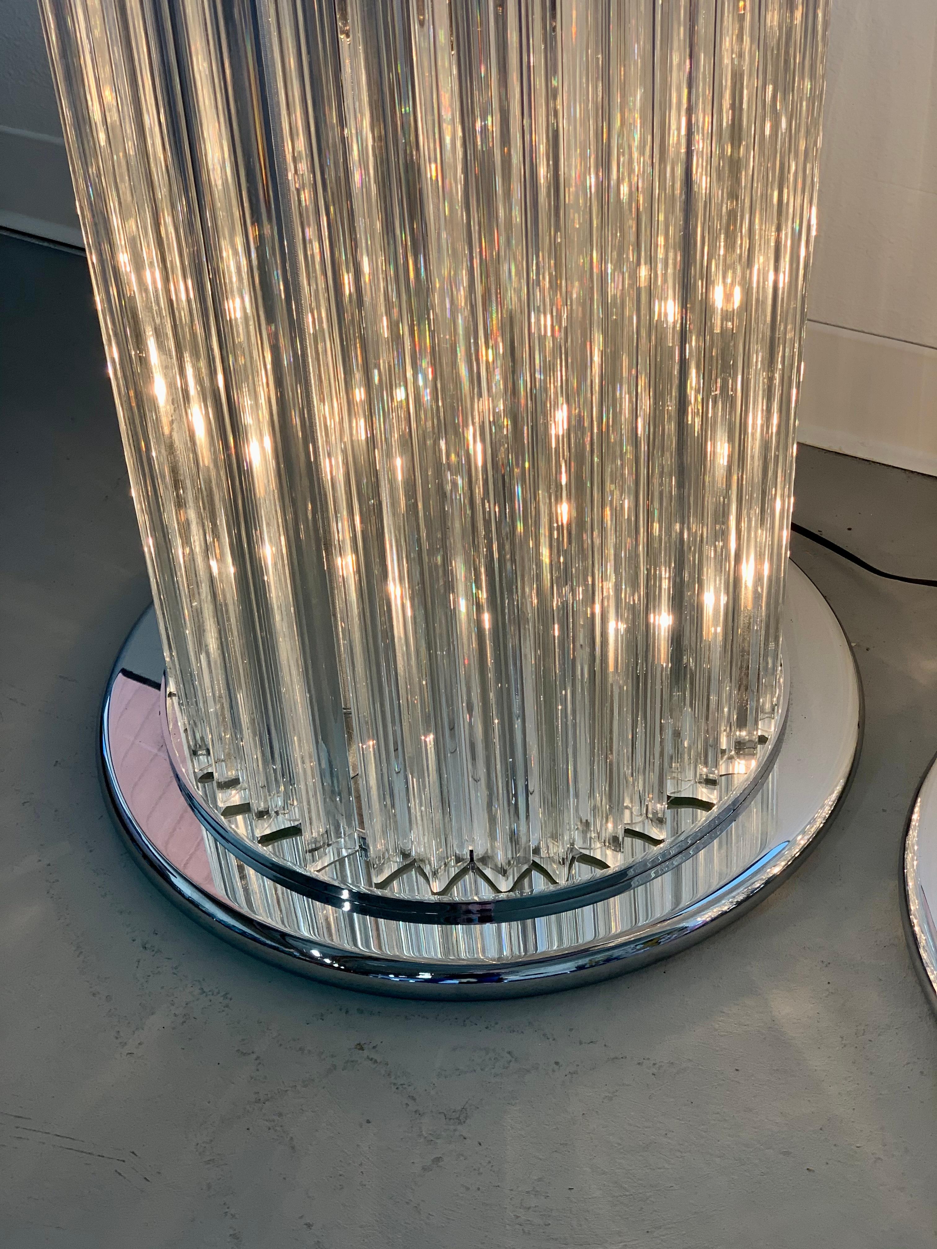 Venini Triedri-Stehlampen, Paar im Zustand „Gut“ im Angebot in Palm Springs, CA