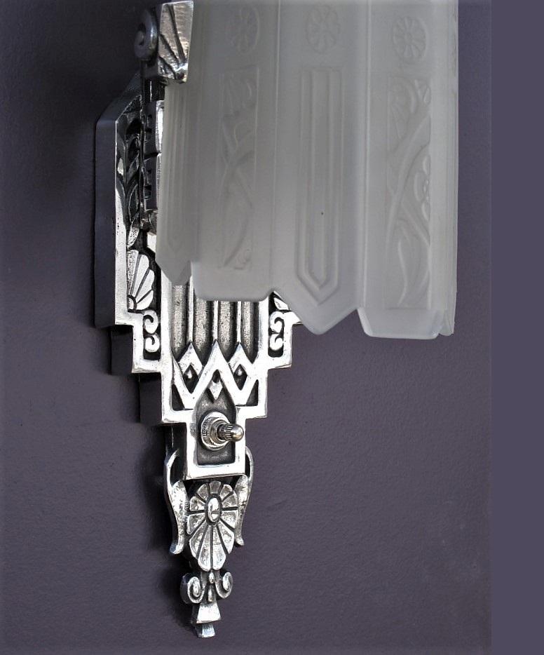Pair Very High Style Vintage American Art Deco Wall Sconces with Original Glass In Good Condition In Prescott, US