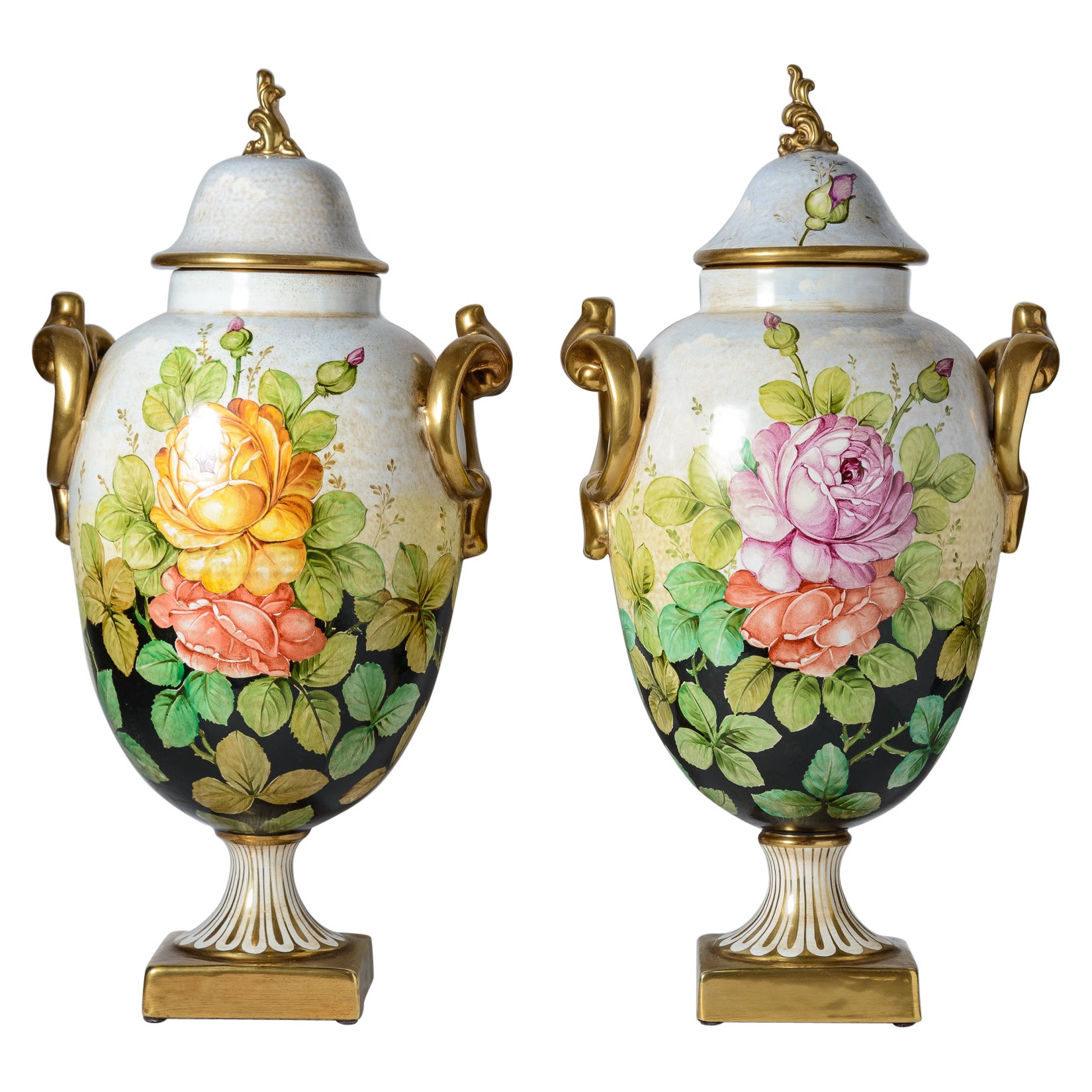 Paire de très grandes urnes en céramique italienne peintes à la main, signées par l'artiste en vente