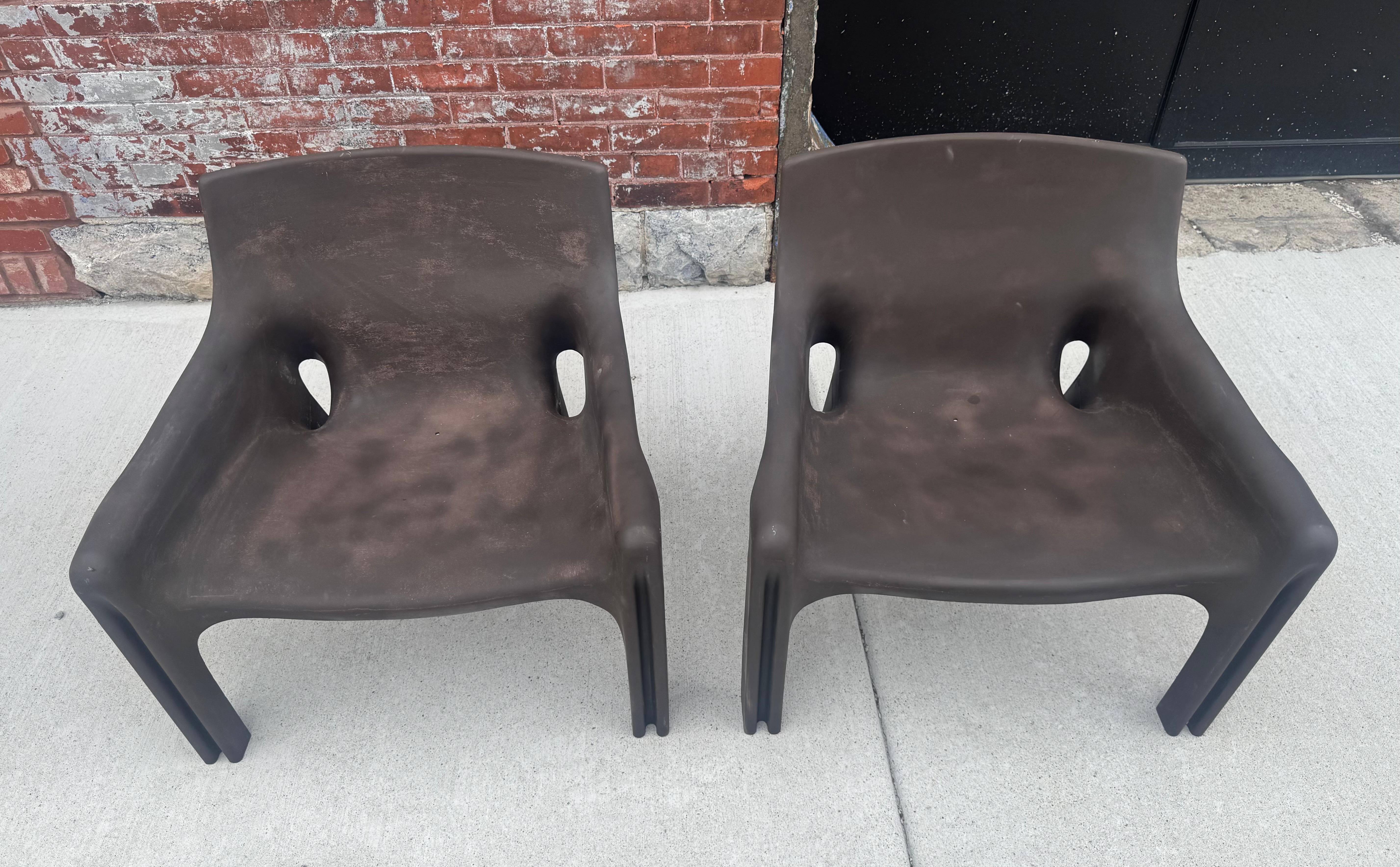 Late 20th Century Pair Vico Magistretti 'Vicario' Lounge Chairs For Artemide , Indoor / Outdoor For Sale
