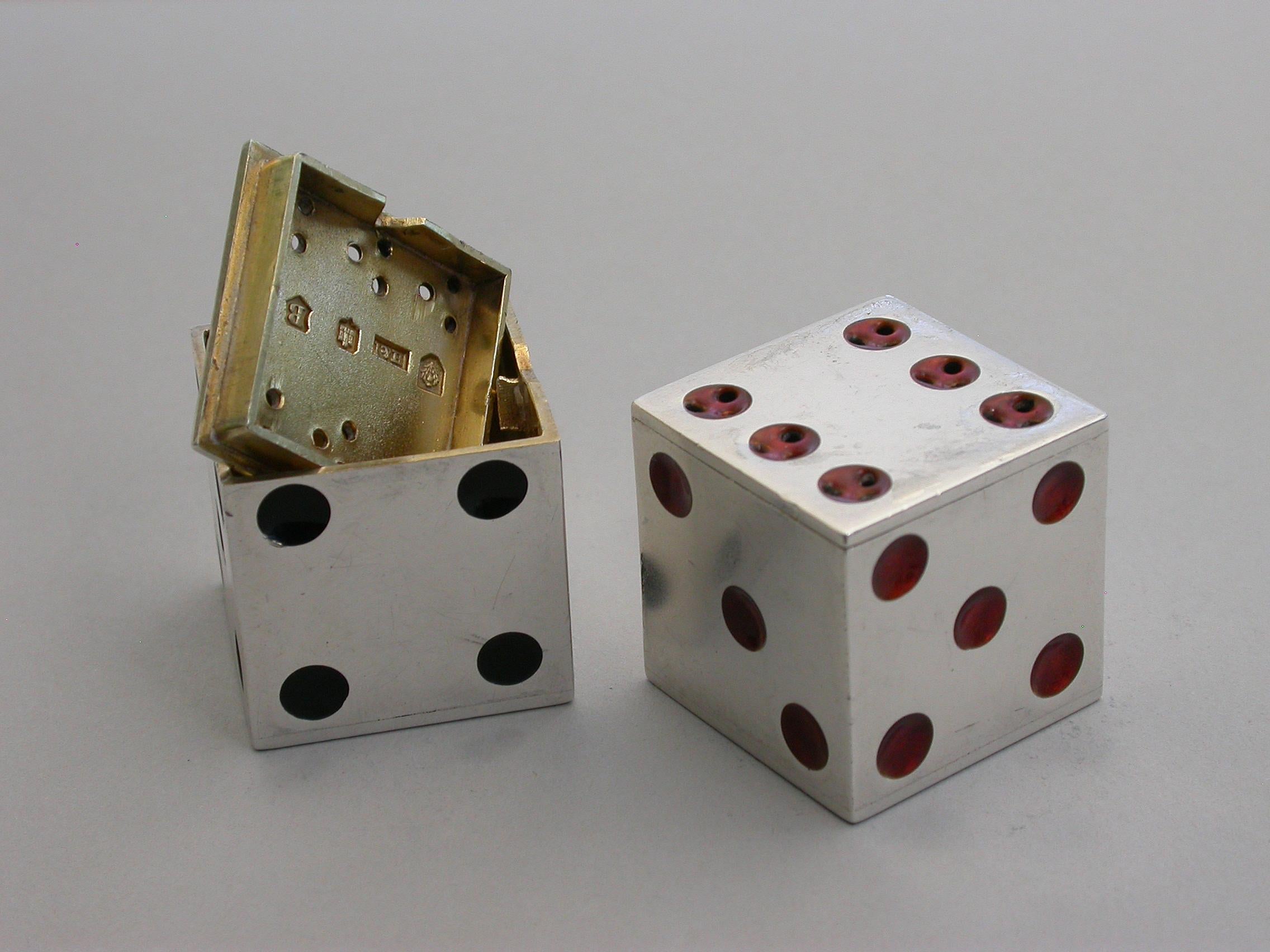 Pair of Victorian Novelty Scottish Silver and Enamel Dice Peppers Edinburgh 1907 For Sale 7