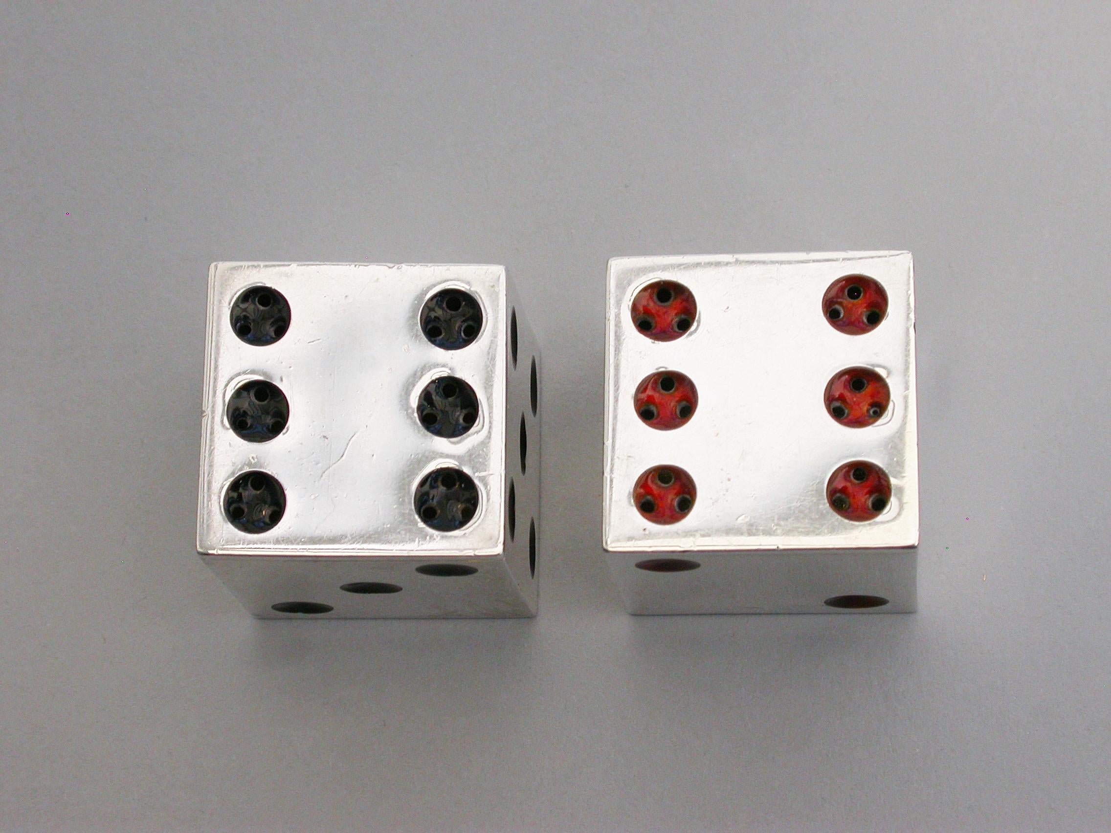 Early 20th Century Pair of Victorian Novelty Scottish Silver and Enamel Dice Peppers Edinburgh 1907 For Sale