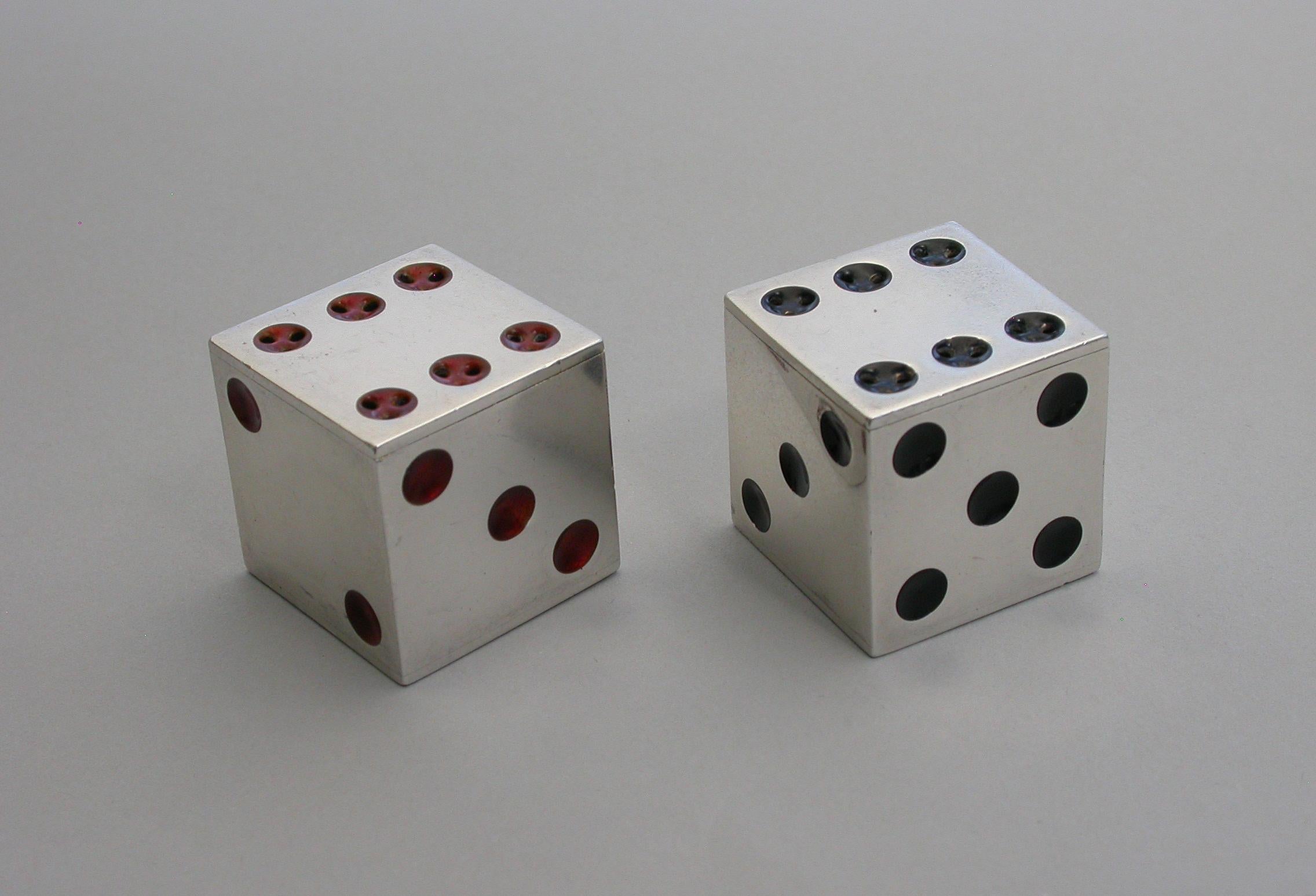 Pair of Victorian Novelty Scottish Silver and Enamel Dice Peppers Edinburgh 1907 For Sale 3