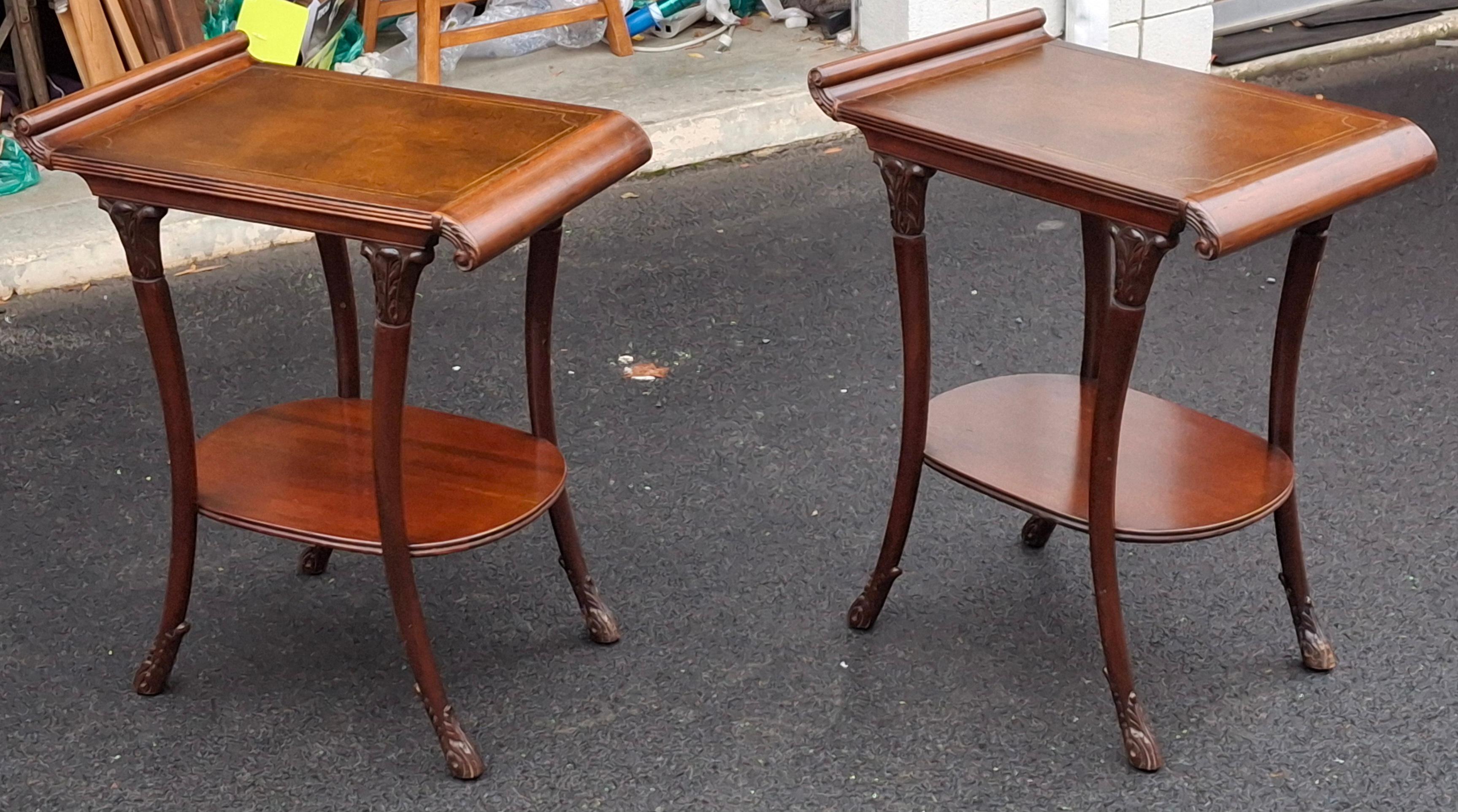 Pair Victorian Regency Style Carved Mahogany and Tooled Leather Inset Side Table in vendita 1