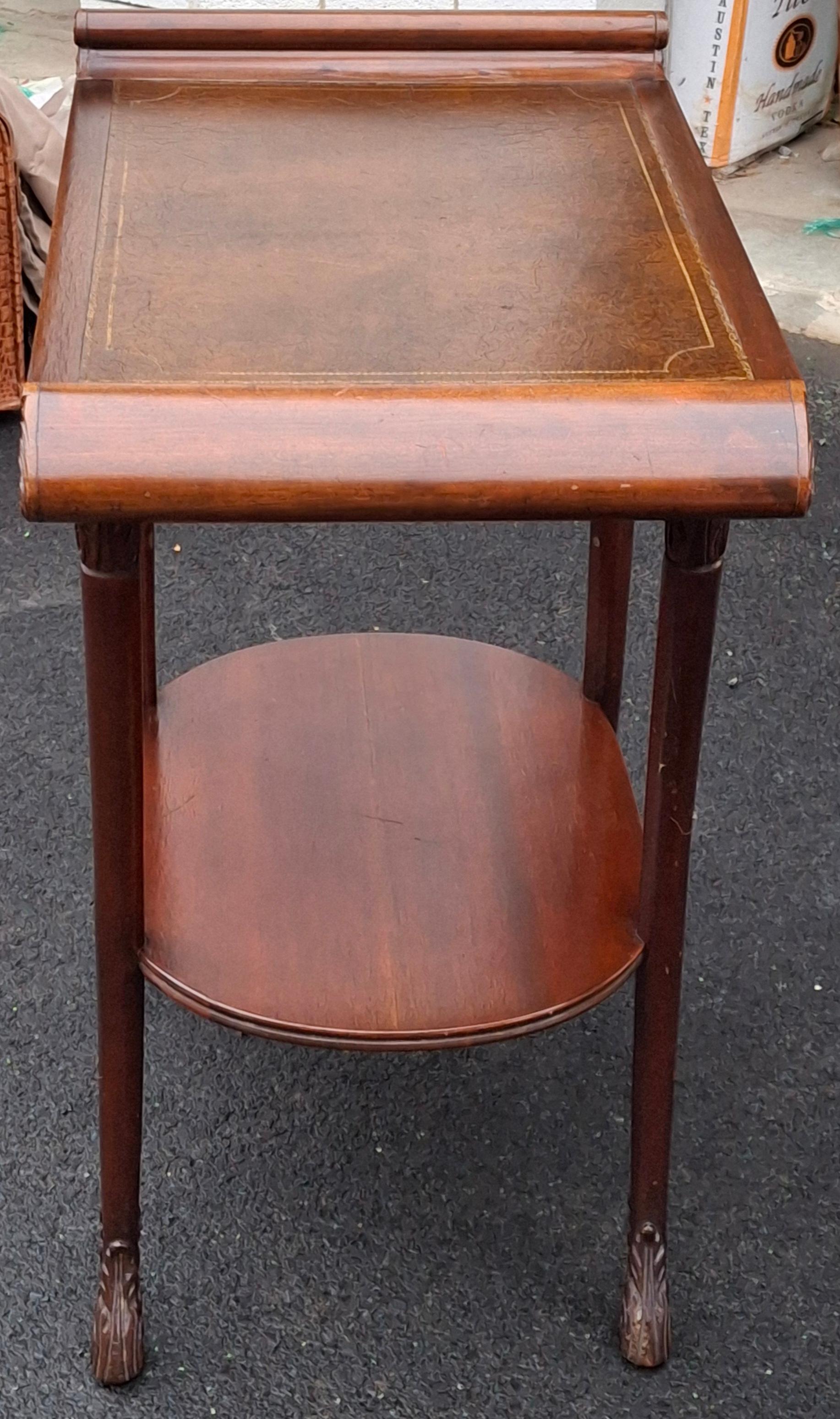 Pair Victorian Regency Style Carved Mahogany and Tooled Leather Inset Side Table in vendita 2