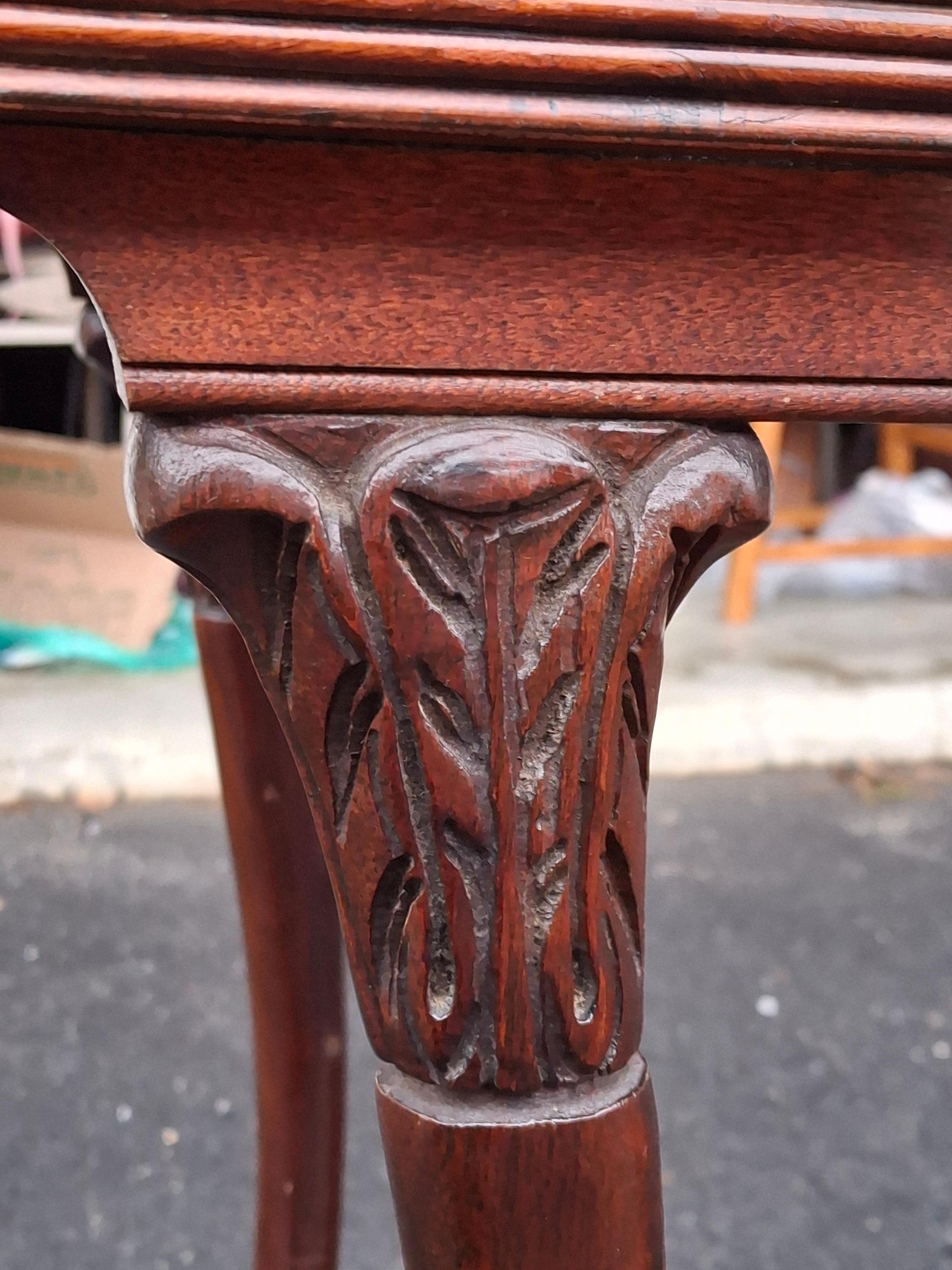 Pair Victorian Regency Style Carved Mahogany and Tooled Leather Inset Side Table in vendita 8