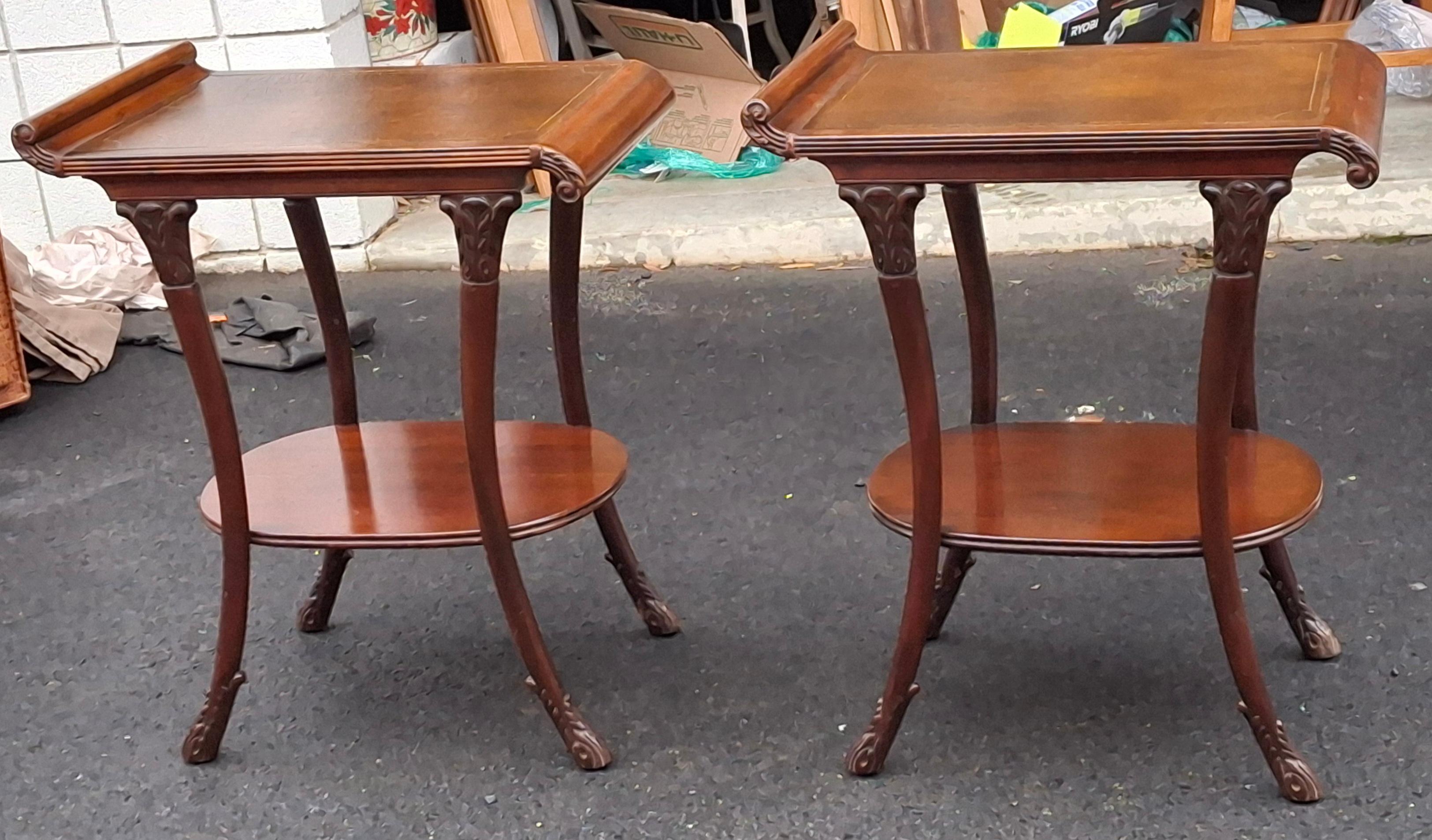 Pair Victorian Regency Style Carved Mahogany and Tooled Leather Inset Side Table in vendita 5