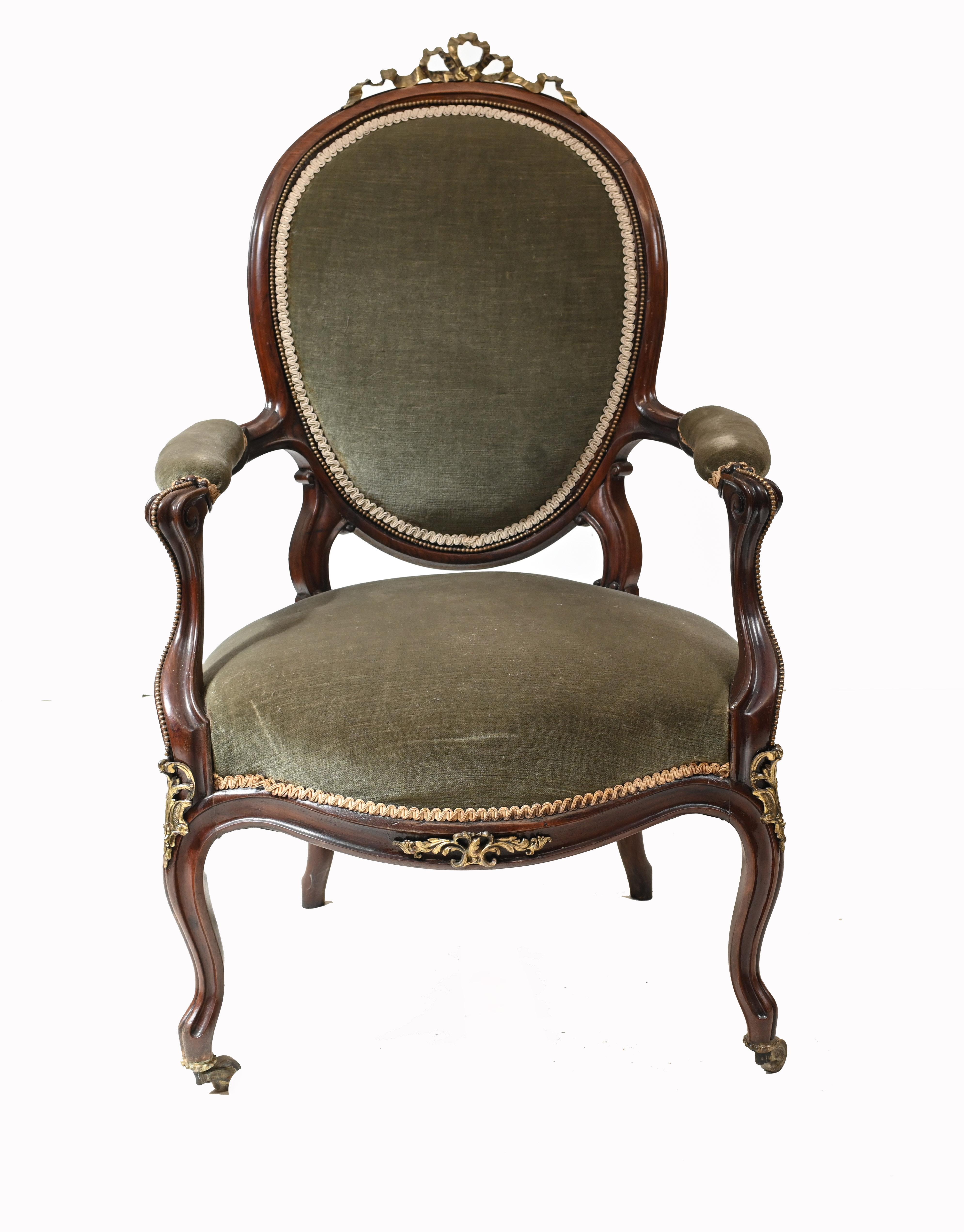 Paar viktorianische Salonstühle Arm, 1870 (Spätes 19. Jahrhundert) im Angebot