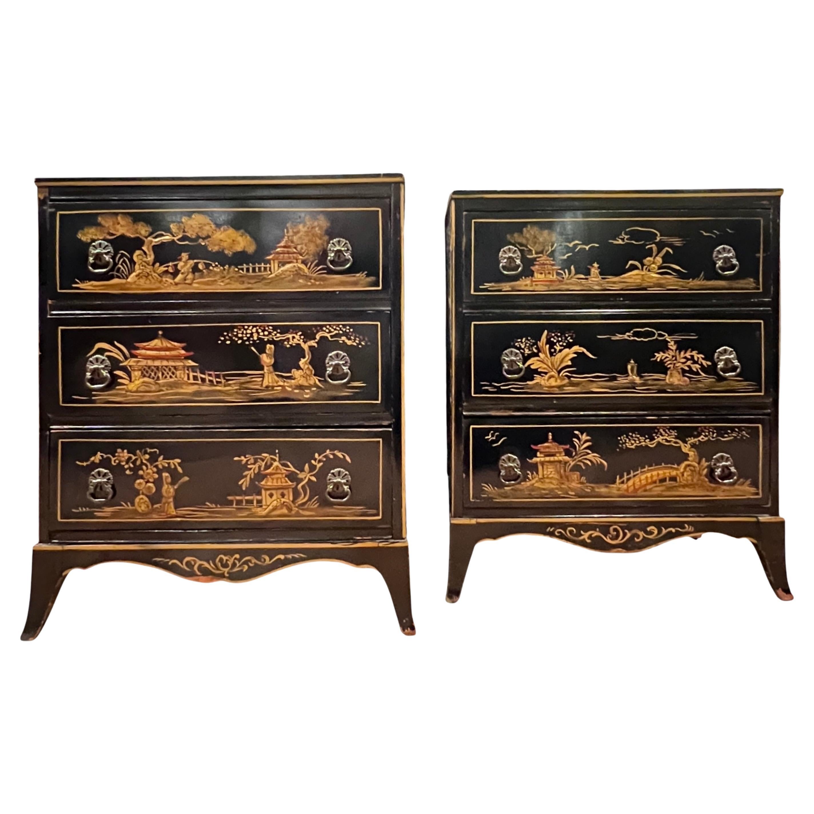 Coppia di cassettiere laccate nere in stile vittoriano Chinoiserie