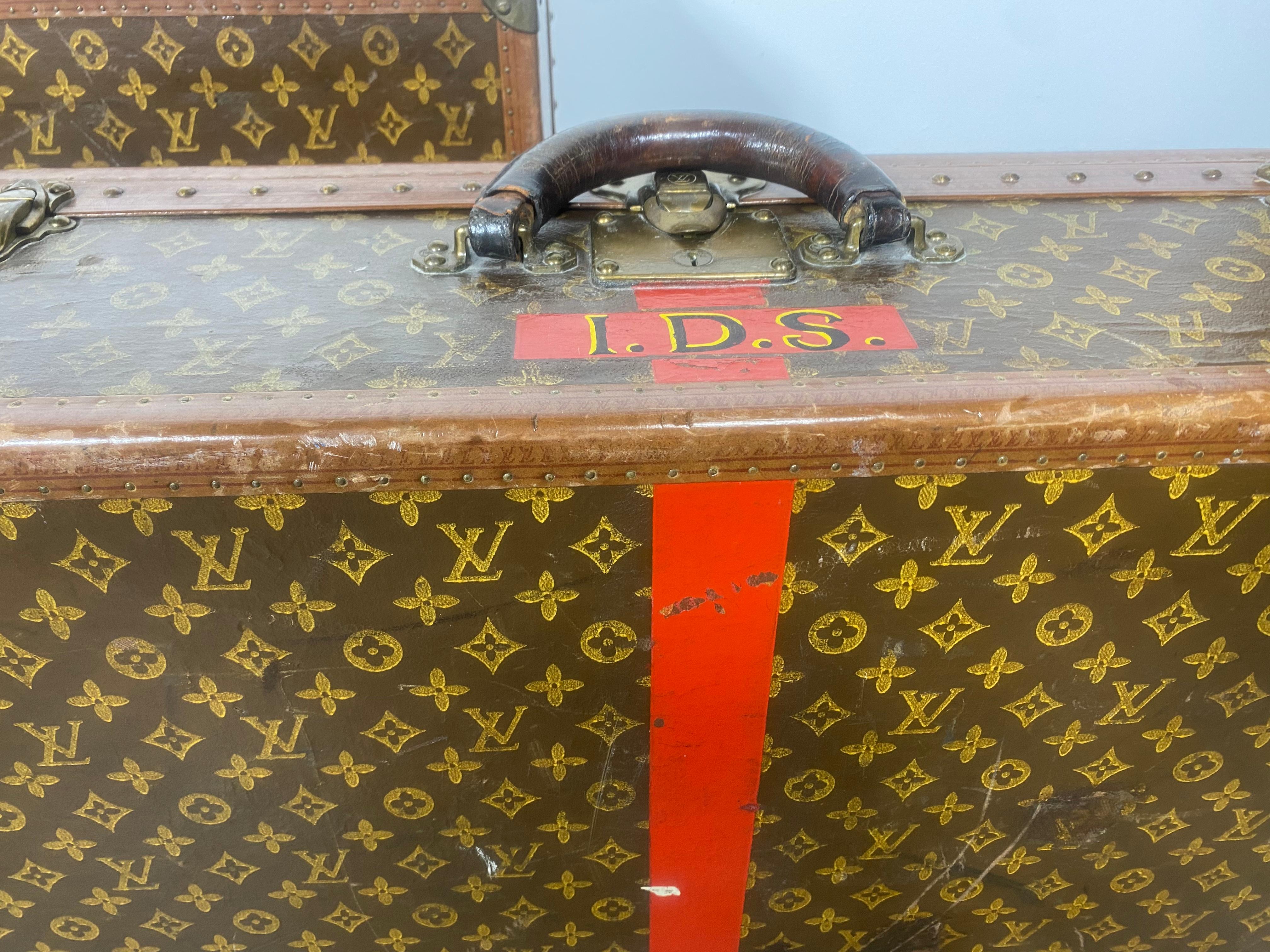 Pair Vintage 1920's, 30's Louis Vuitton Alzer 80 and 70 monogram luggage  For Sale 9