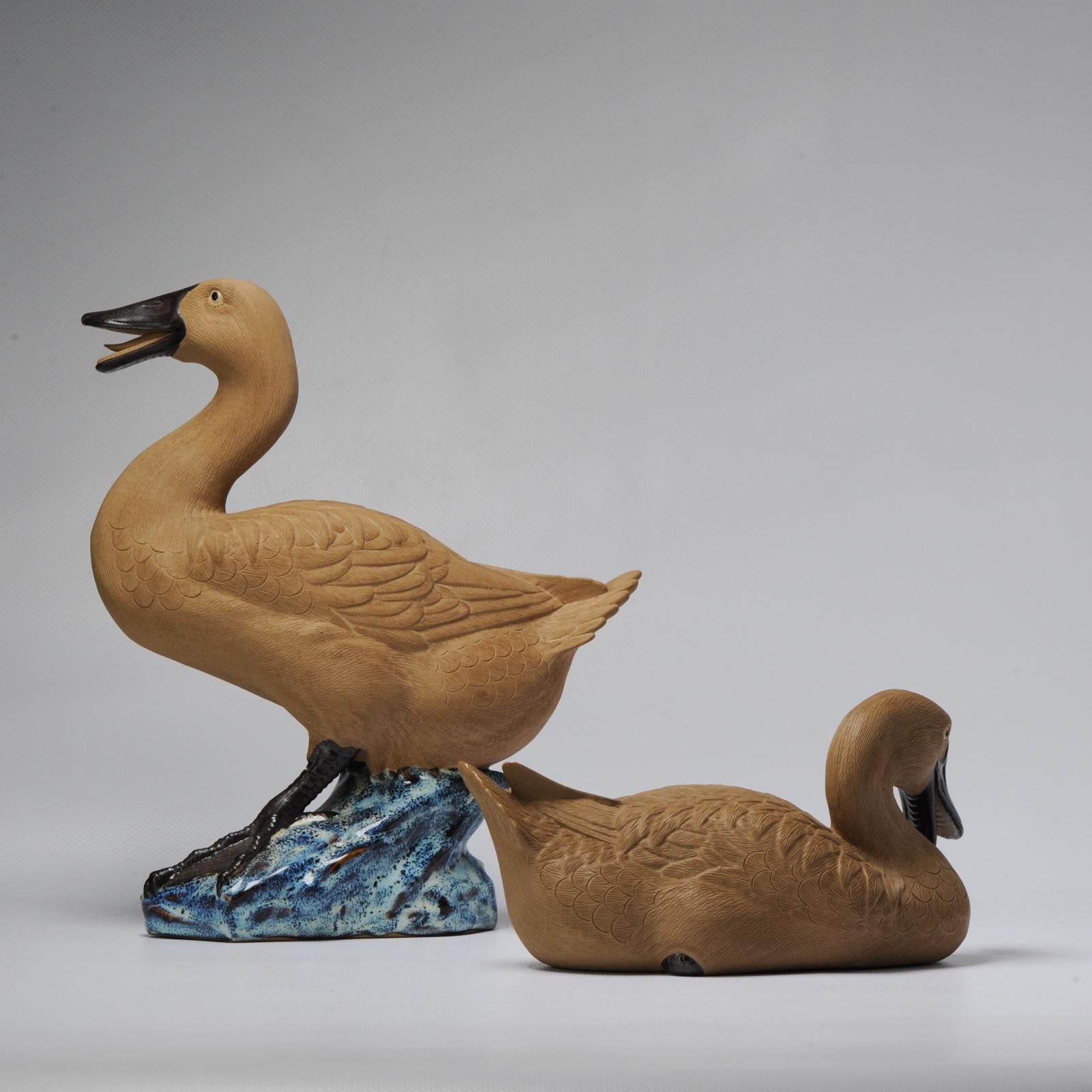 20th Century Pair Vintage 1980-1990 Chinese Shiwan Duck Statues China Porcelain For Sale