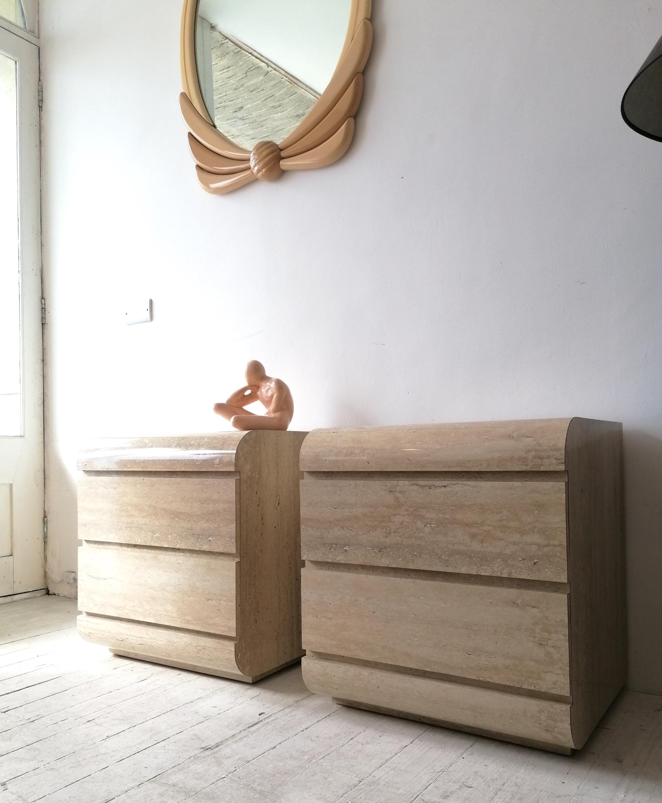 A pair of large & perfectly 80s American waterfall bedside cabinets in faux travertine laminate. In excellent condition. Each has two drawers.
Dimensions: width 60.5cm, depth 54cm, height 66.5cm.