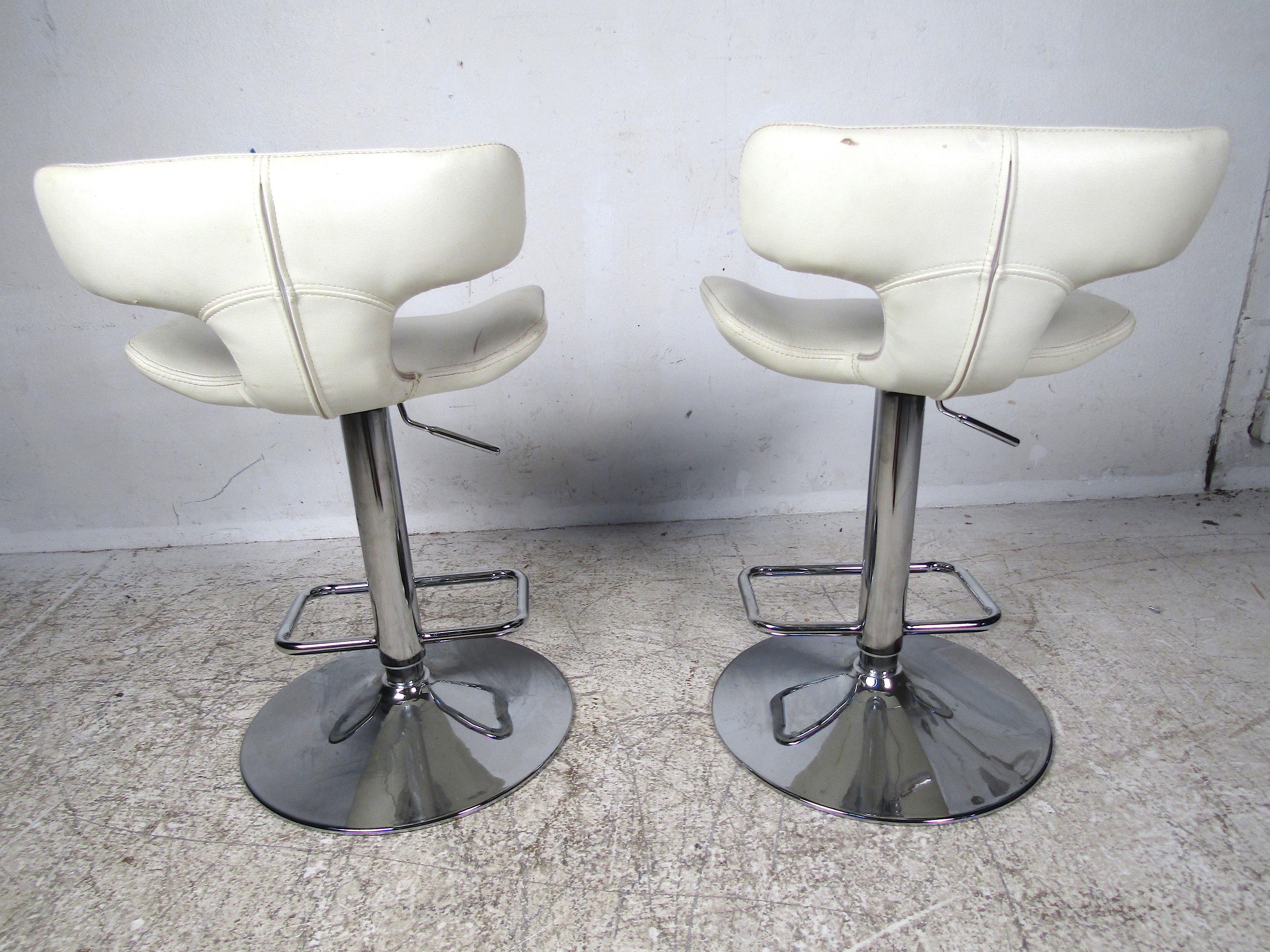 20th Century Pair of Vintage Adjustable Height Swivel Stools For Sale