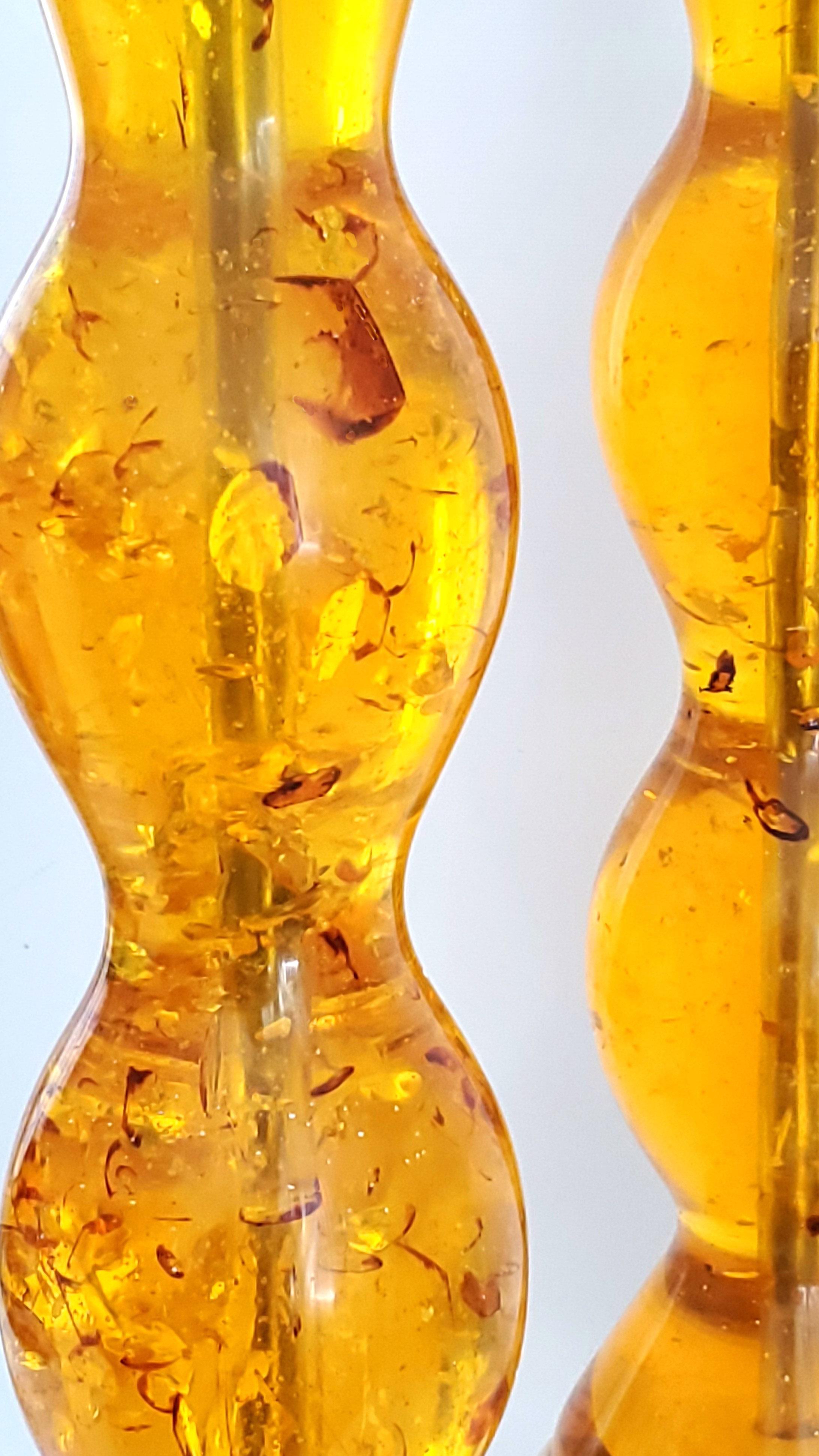 20ième siècle Lampes de table vintage de style Pierre Giraudon de couleur ambre et base en feuilles d'or en vente