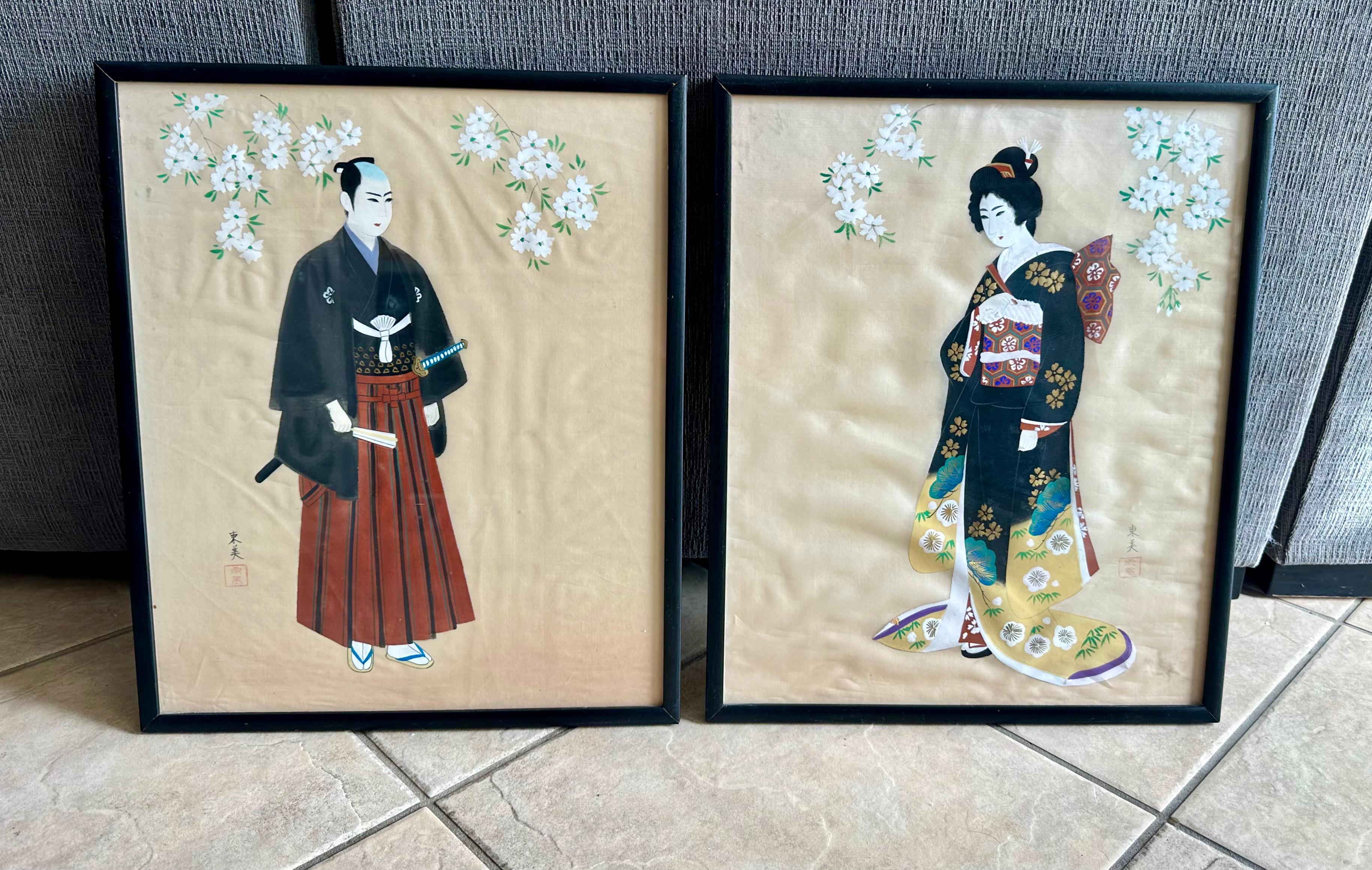 Asiatico Coppia di dipinti asiatici giapponesi d'epoca con cornice in seta e acquerello in vendita