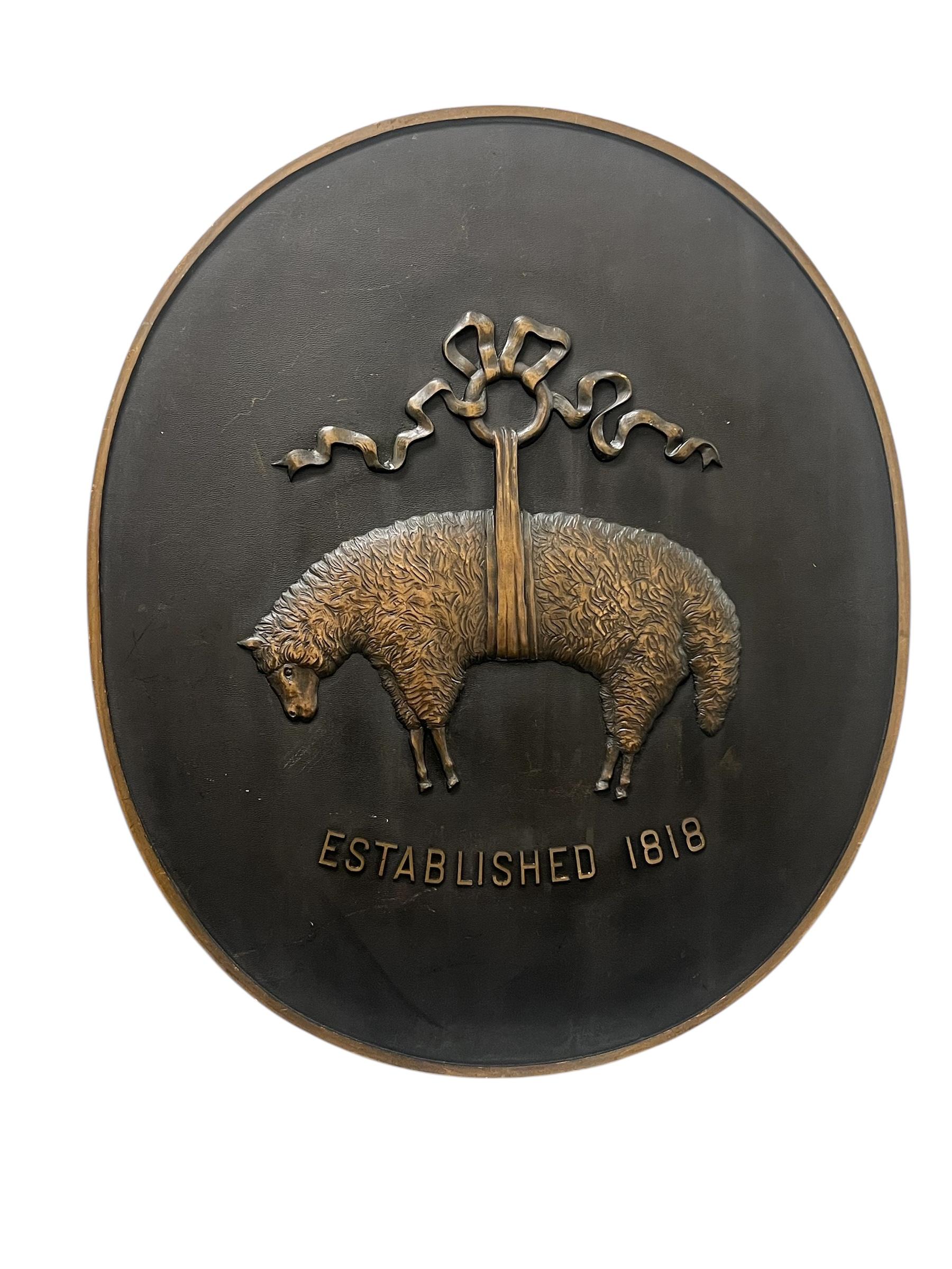 American Craftsman Paire de plaques de construction vintage Brooks Brothers « Golden Fleece » en bronze en vente