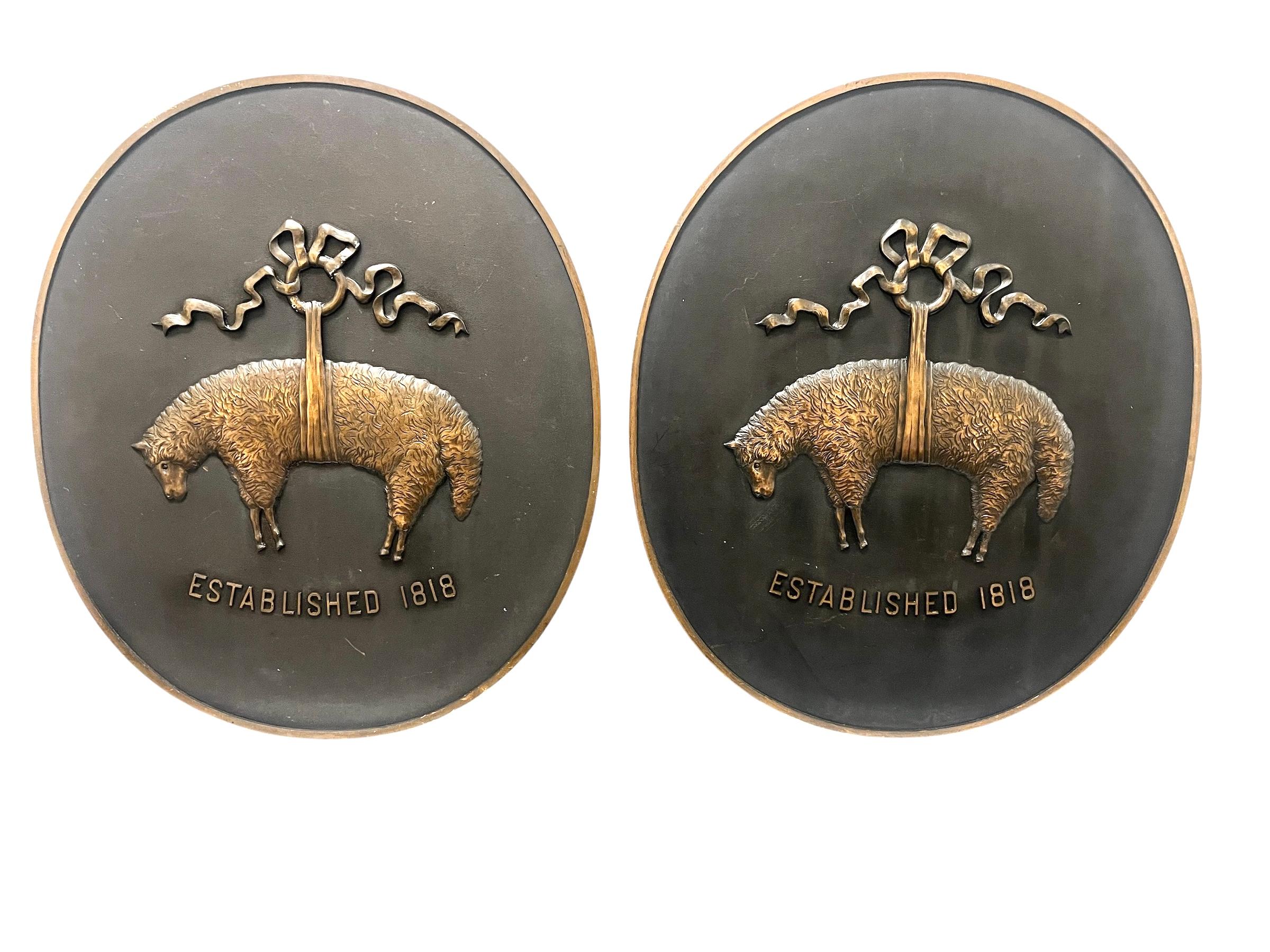 Paire de plaques de construction vintage Brooks Brothers « Golden Fleece » en bronze en vente 1