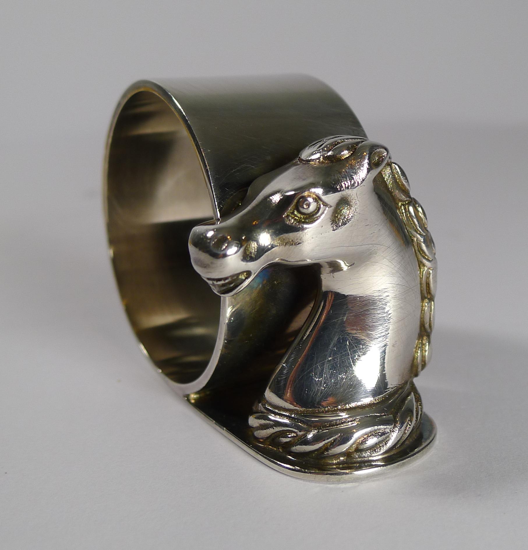 Pair of Vintage Cased Horse Head Napkin Rings by Hermes, Paris 3