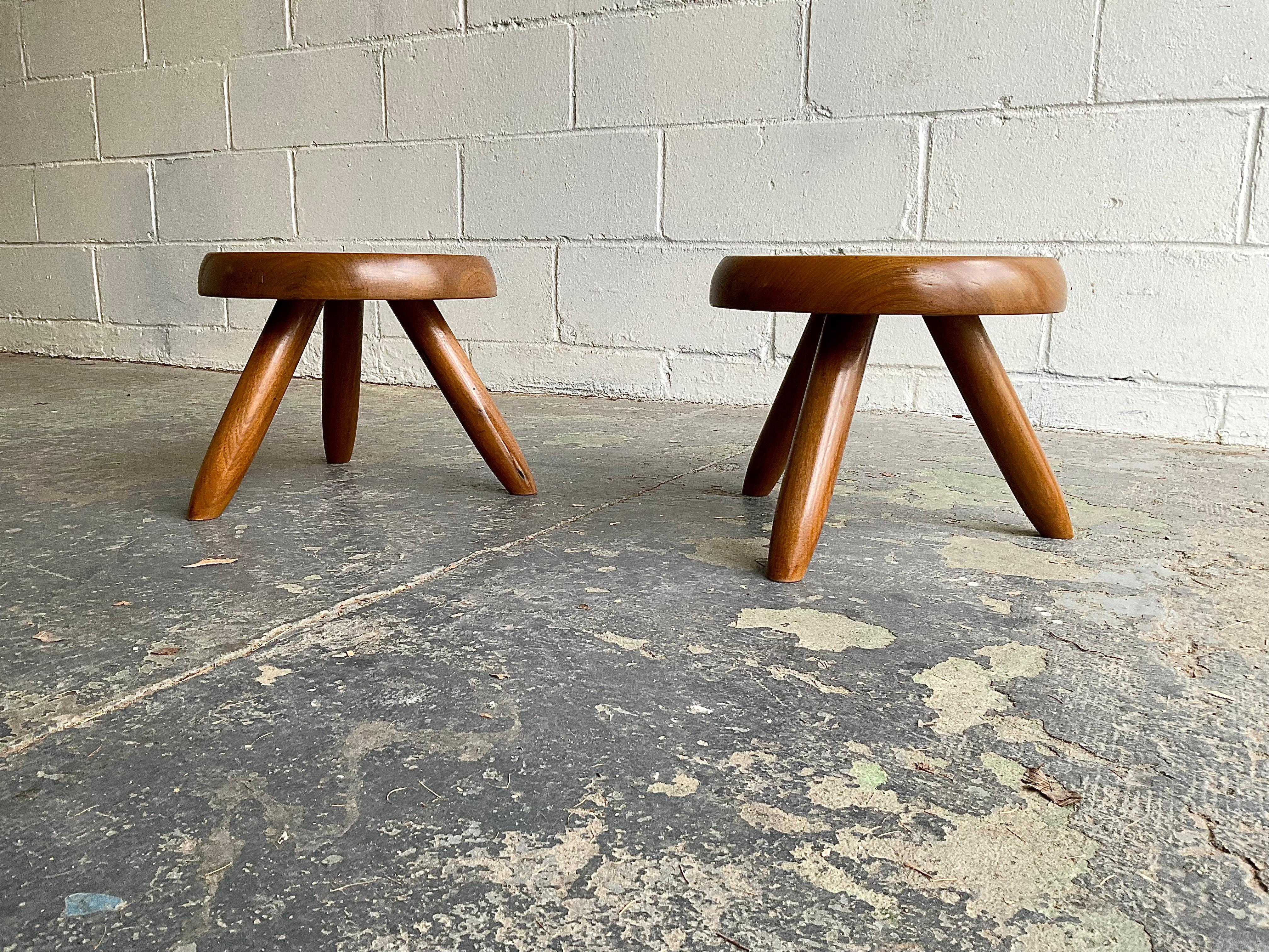Paar Vintage Charlotte Perriand 'Berger' Niedrige Hocker, 1950er Jahre 3